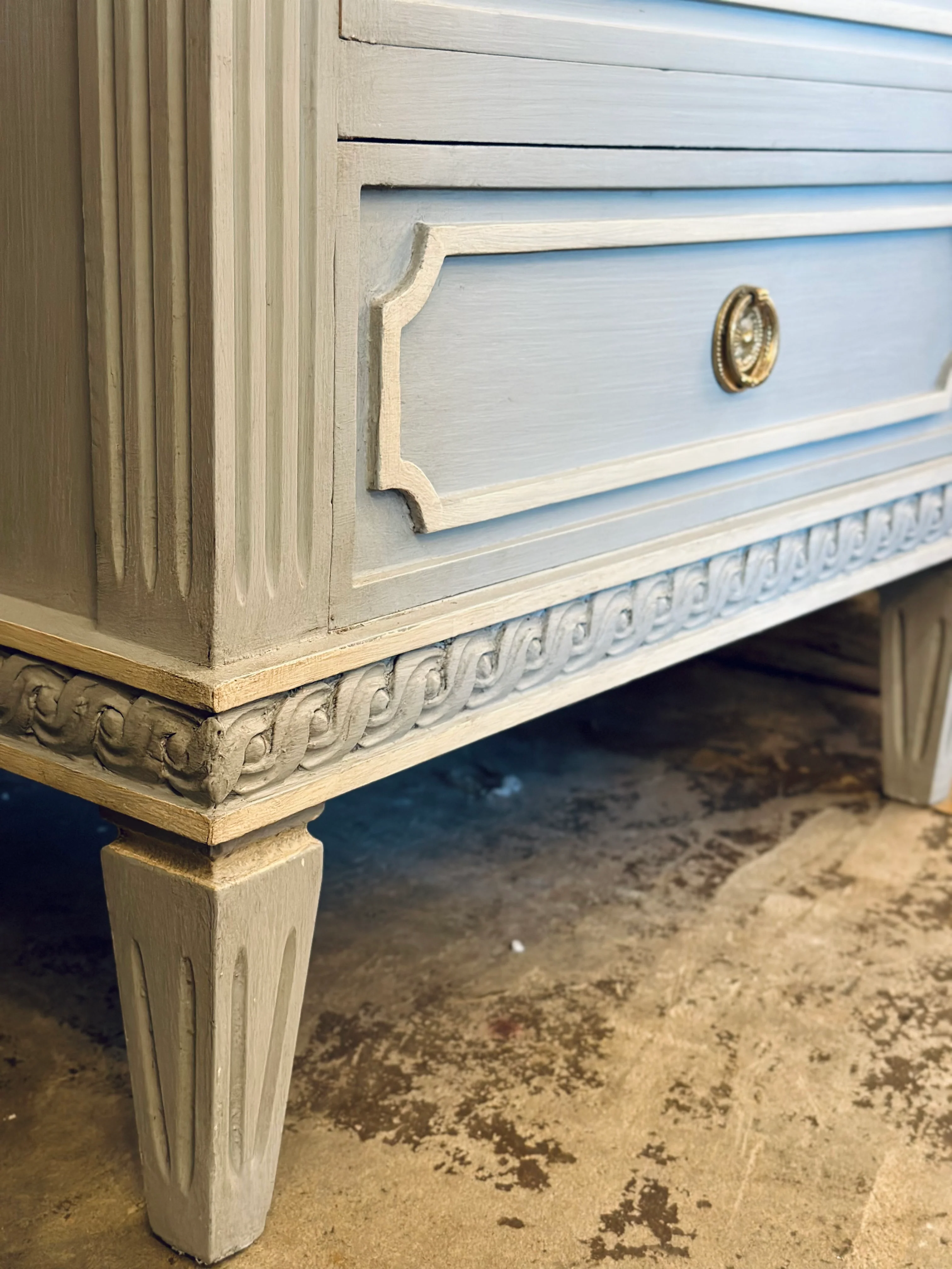 Swedish 12 Drawer Dresser with Open Trim - Image 4