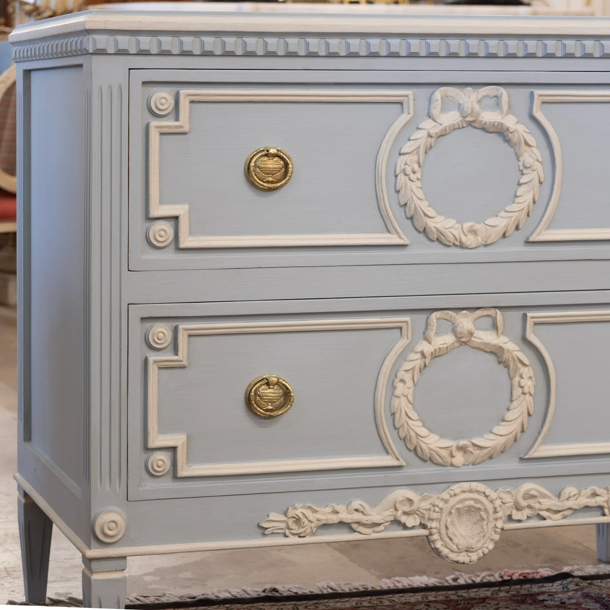 Swedish 2-Drawer Chest – White Trim with Wreath & Shell Carvings in Blue - Image 5