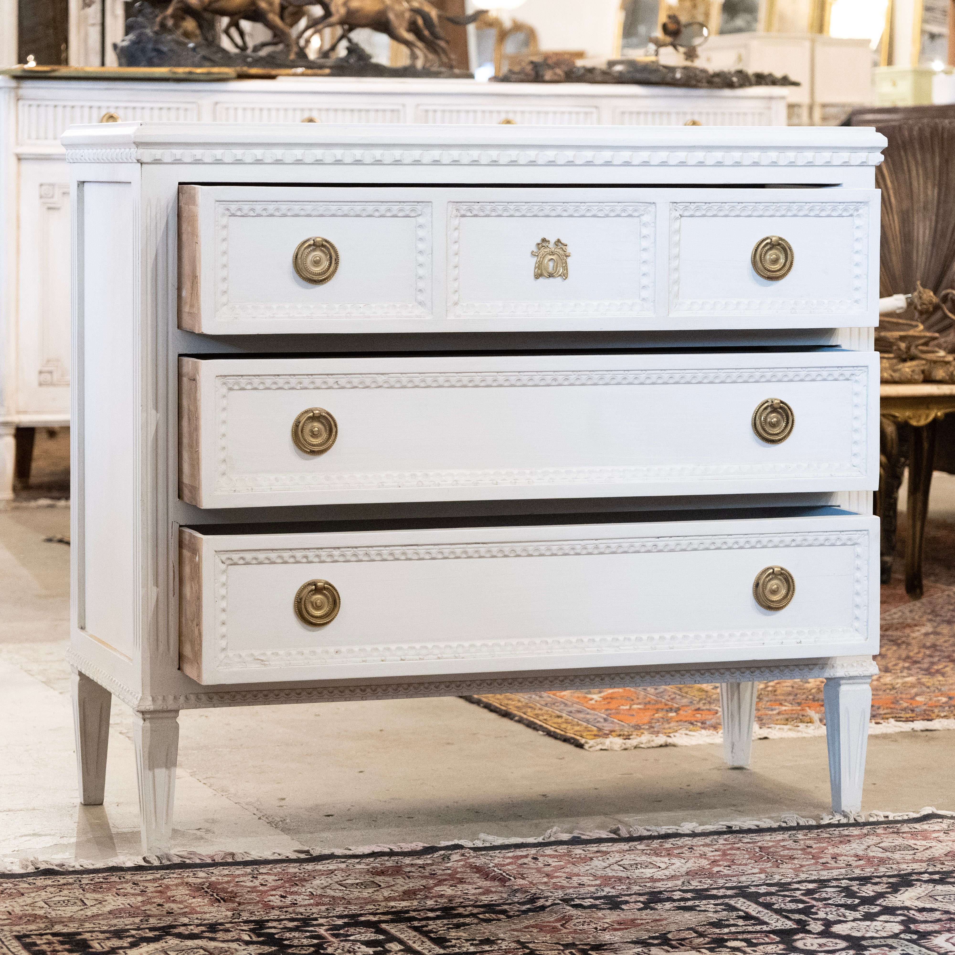 Swedish 3-Drawer Chest – Beaded Trim & Brass Hardware in Dove White - Image 3