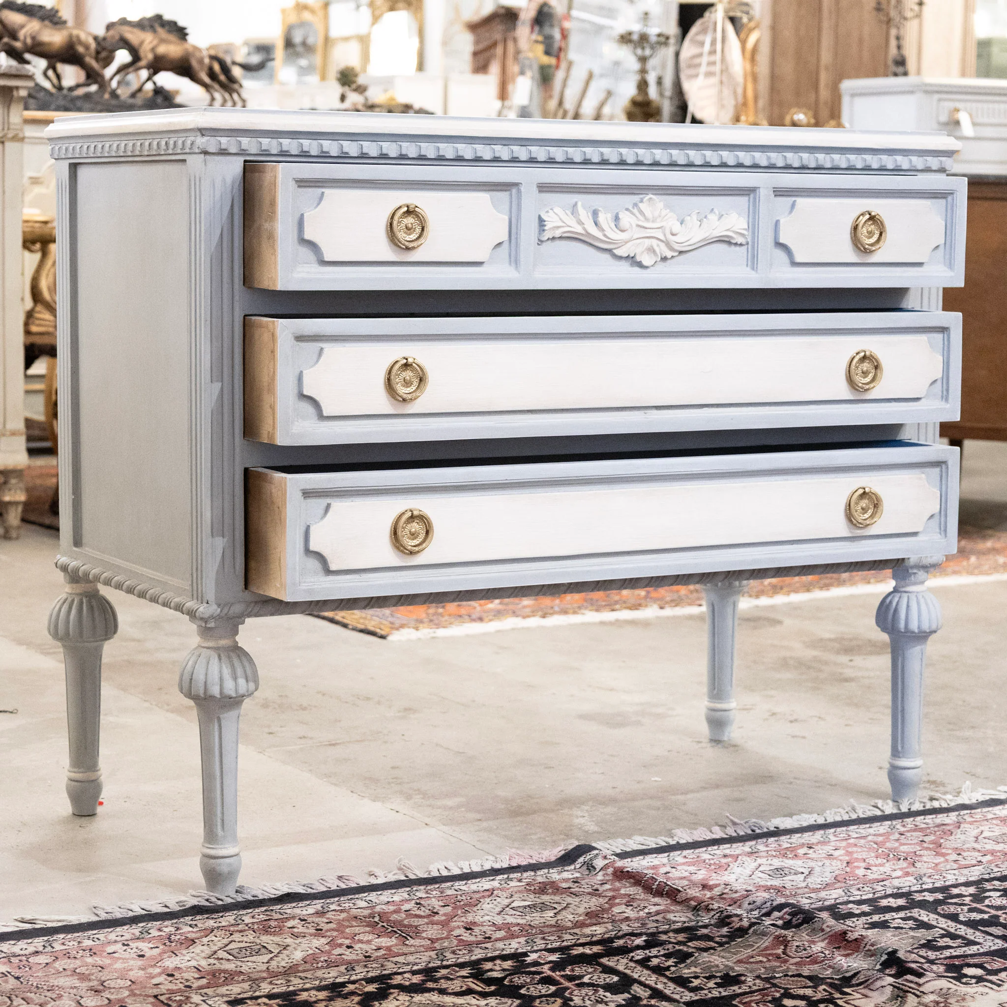 Swedish 3-Drawer Chest – Blue & White Finish with Floral Carving - Image 4
