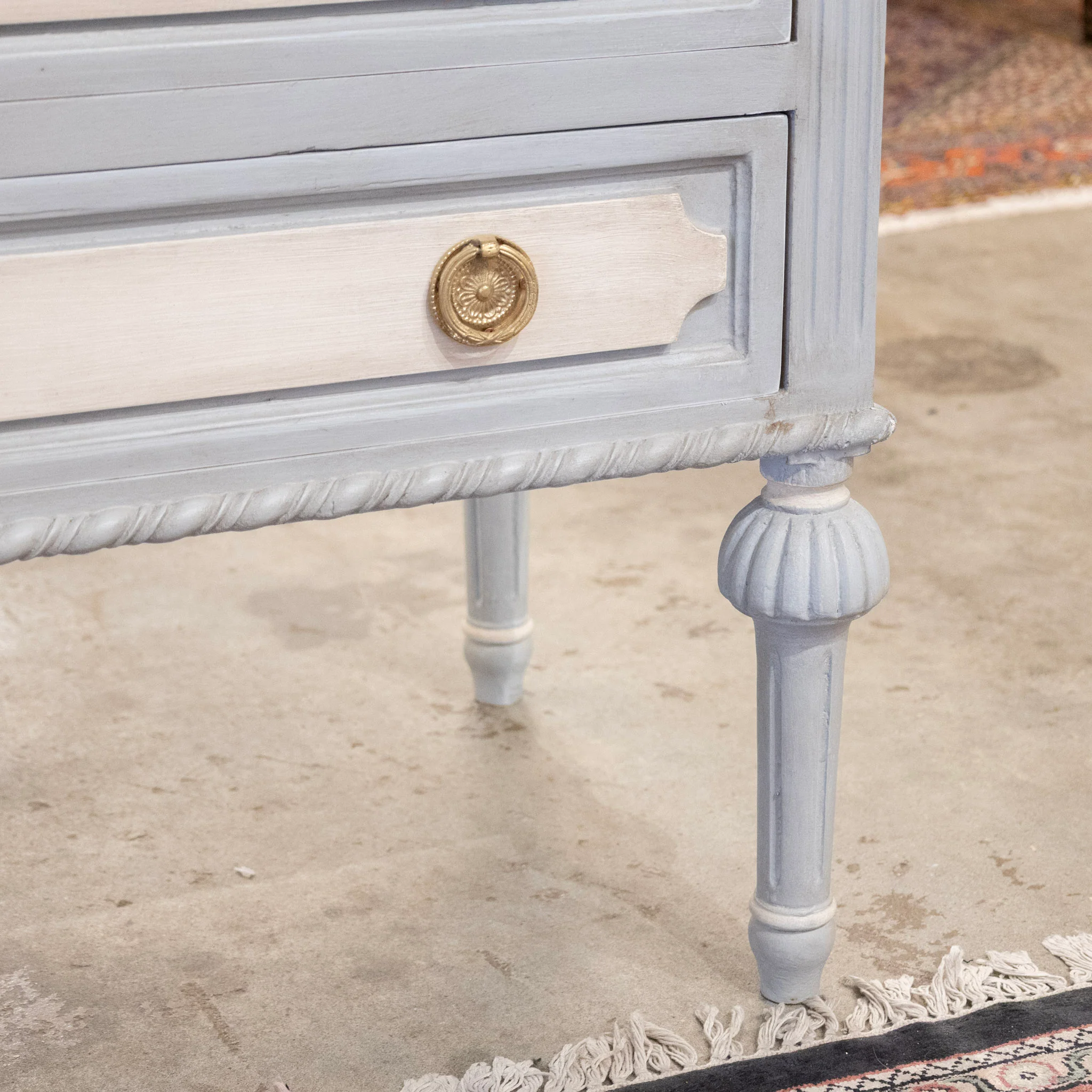 Swedish 3-Drawer Chest – Blue & White Finish with Floral Carving - Image 7