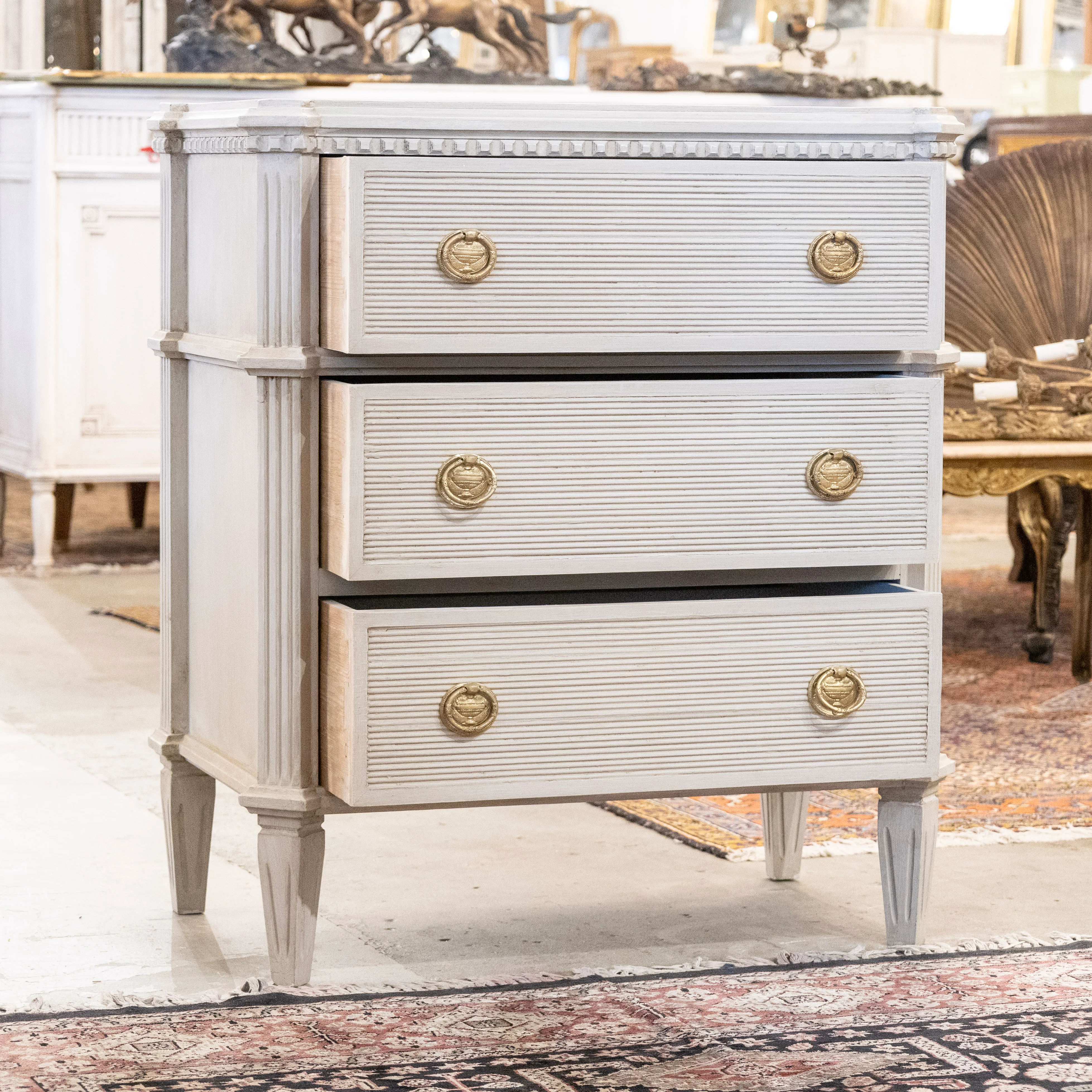 Swedish 3-Drawer Chest – Canted Corners & Reeded Drawers in French Grey - Image 3