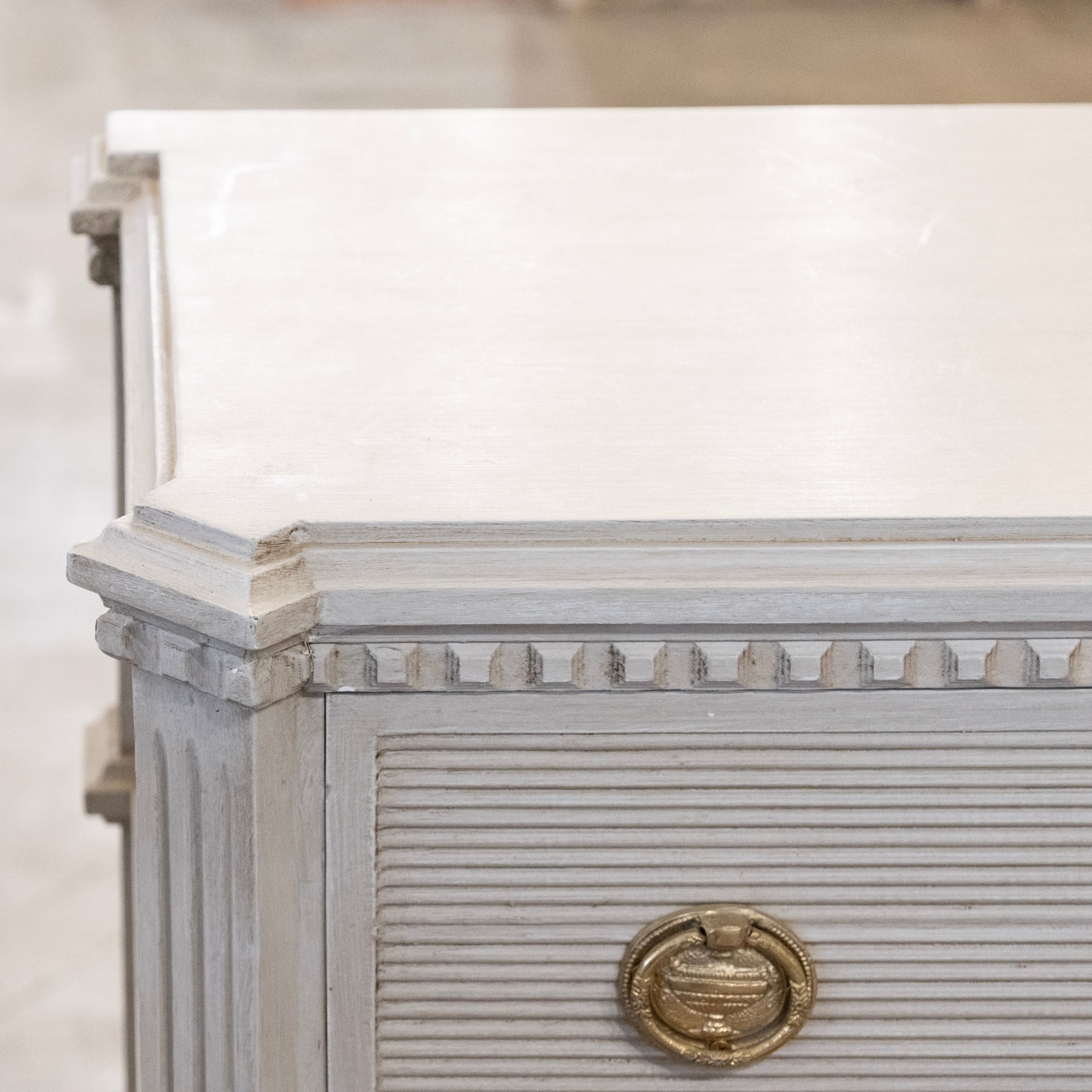 Swedish 3-Drawer Chest – Canted Corners & Reeded Drawers in French Grey - Image 7