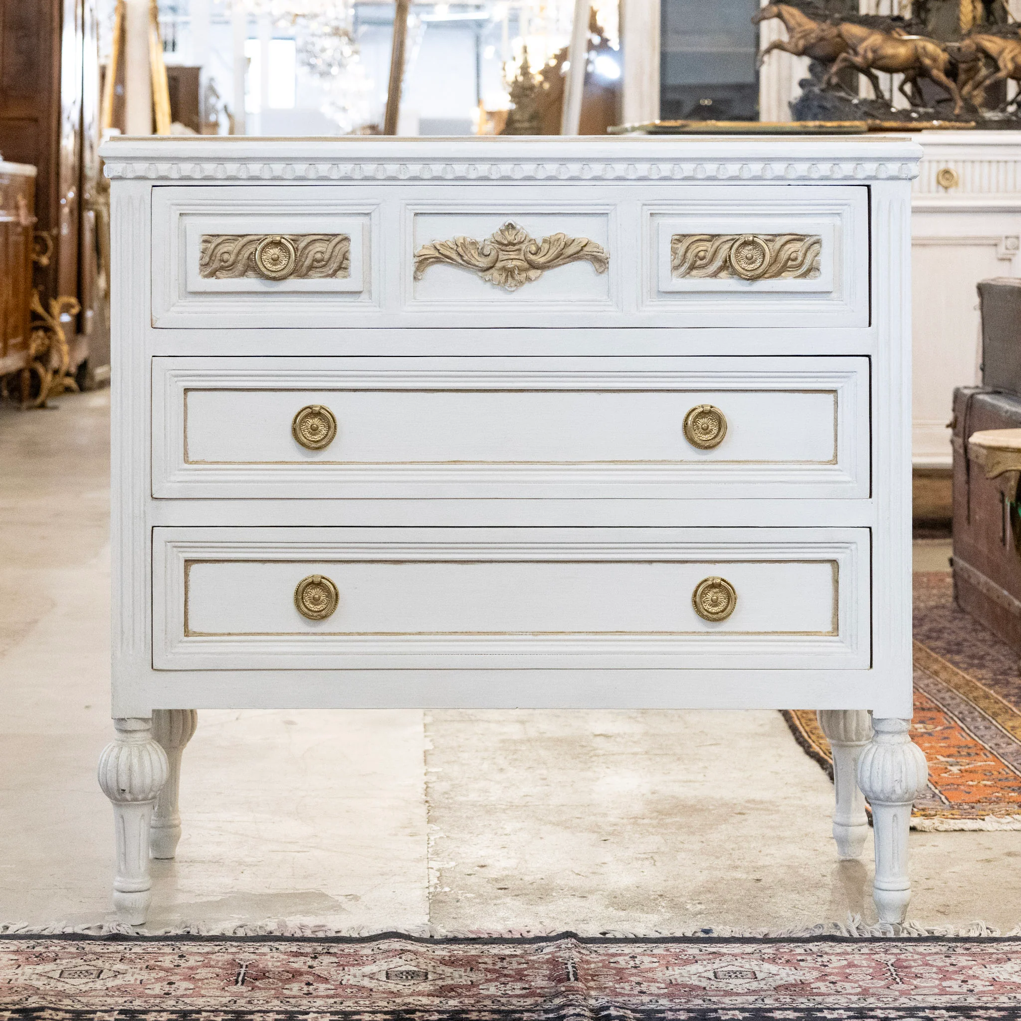 Swedish 3-Drawer Chest – Carved Gilded Detail & Ballerina Legs in Dove White