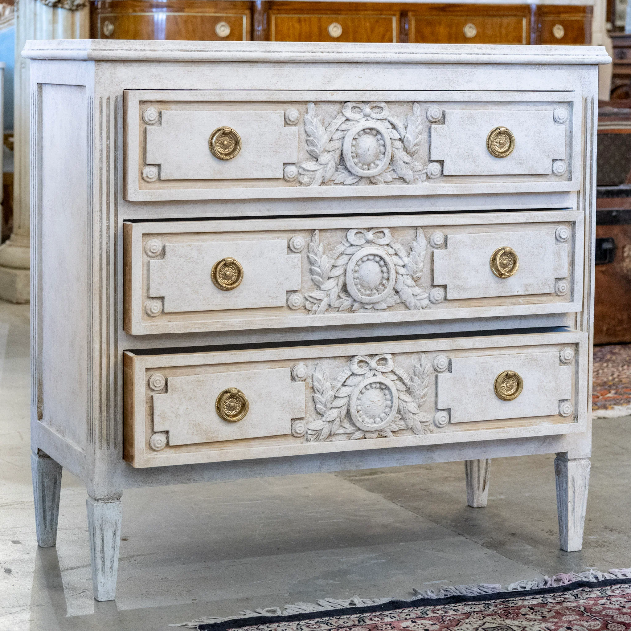 Swedish 3-Drawer Chest – Closed Block Carved Wreath Trim Detailing in Distressed Grey Finish - Image 3