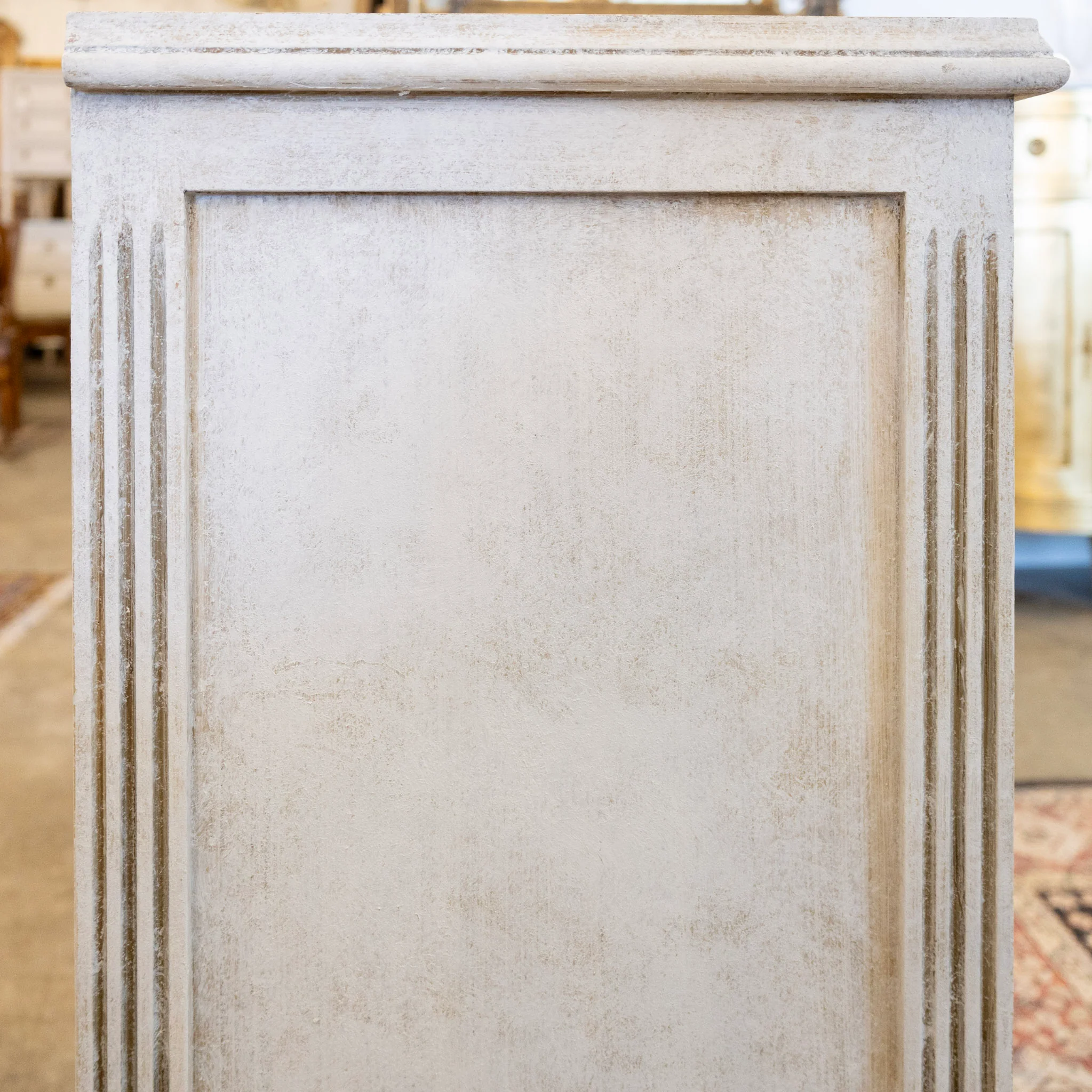 Swedish 3-Drawer Chest – Closed Block Carved Wreath Trim Detailing in Distressed Grey Finish - Image 5