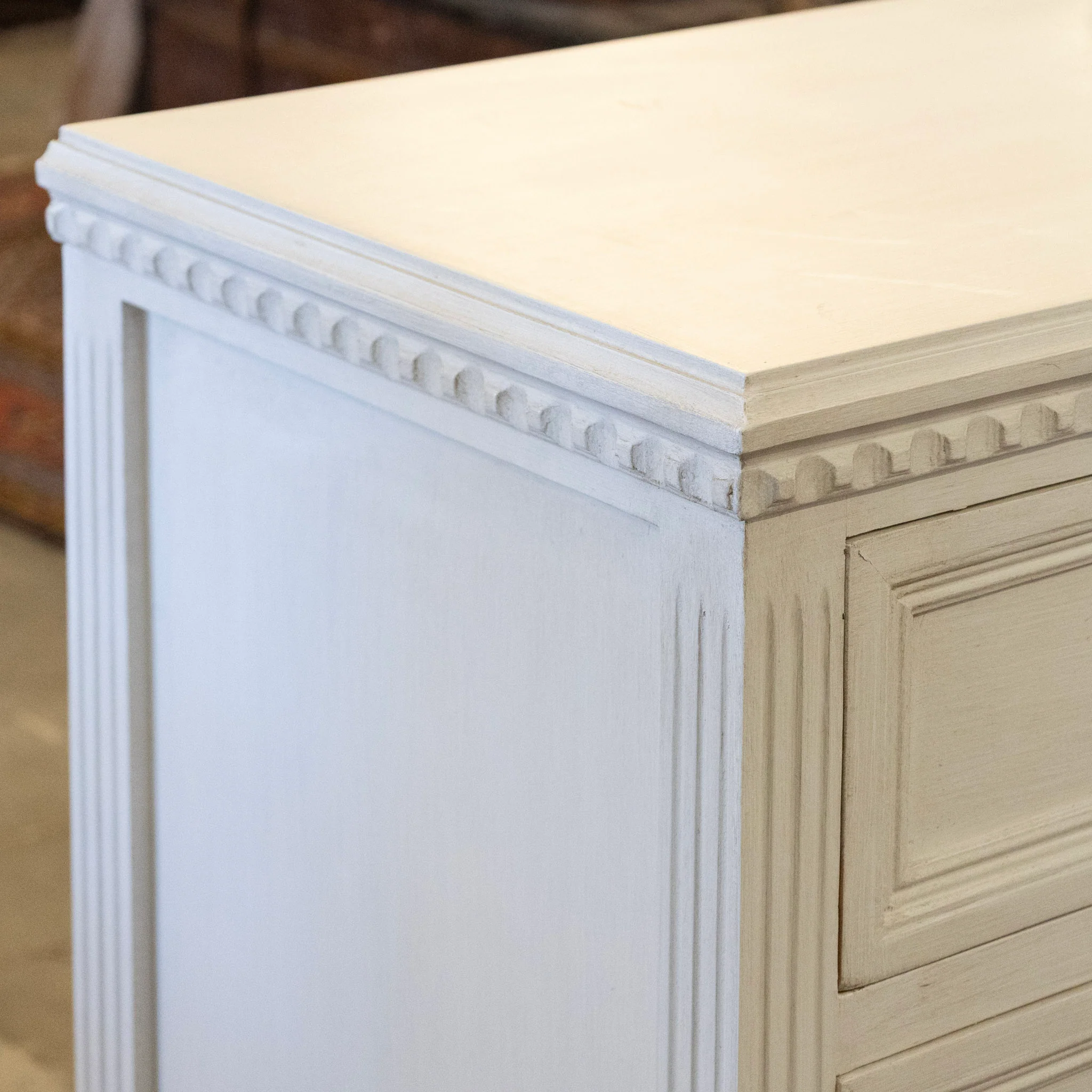 Swedish 3-Drawer Chest – Fluted Drawer Trim & Brass Pulls in Dove White - Image 8