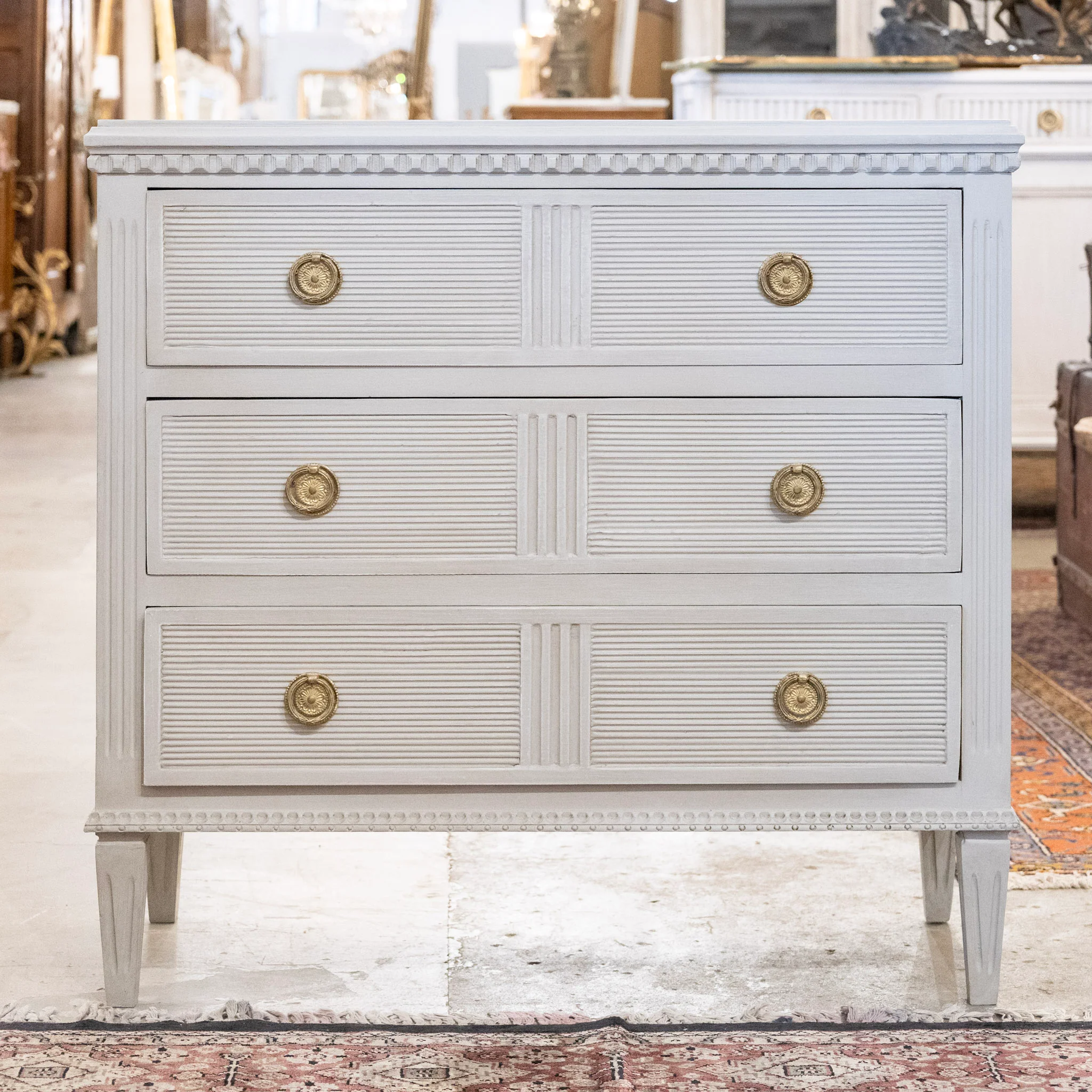 Swedish 3-Drawer Chest – Fluted & Reeded Drawers in French Grey