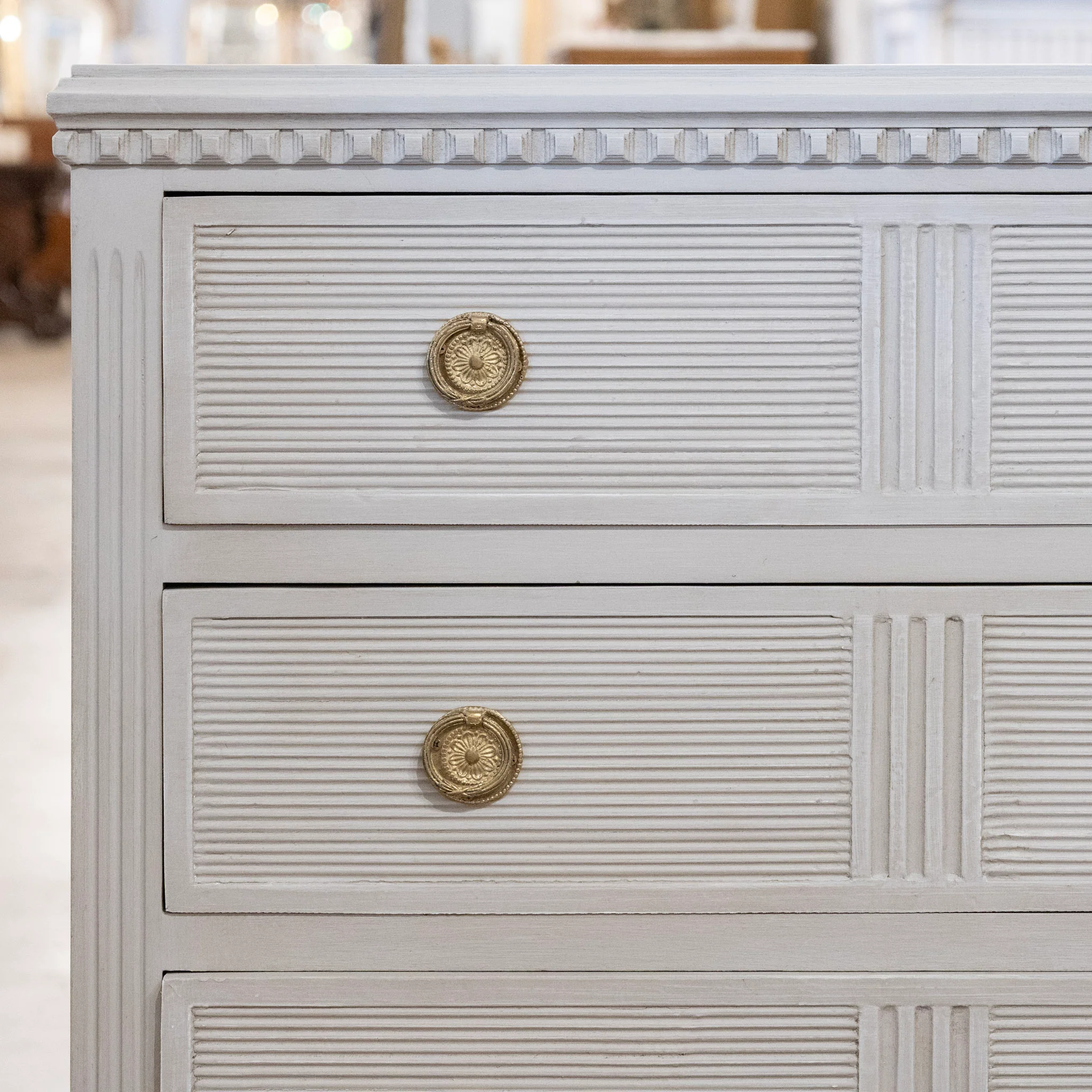 Swedish 3-Drawer Chest – Fluted & Reeded Drawers in French Grey - Image 6