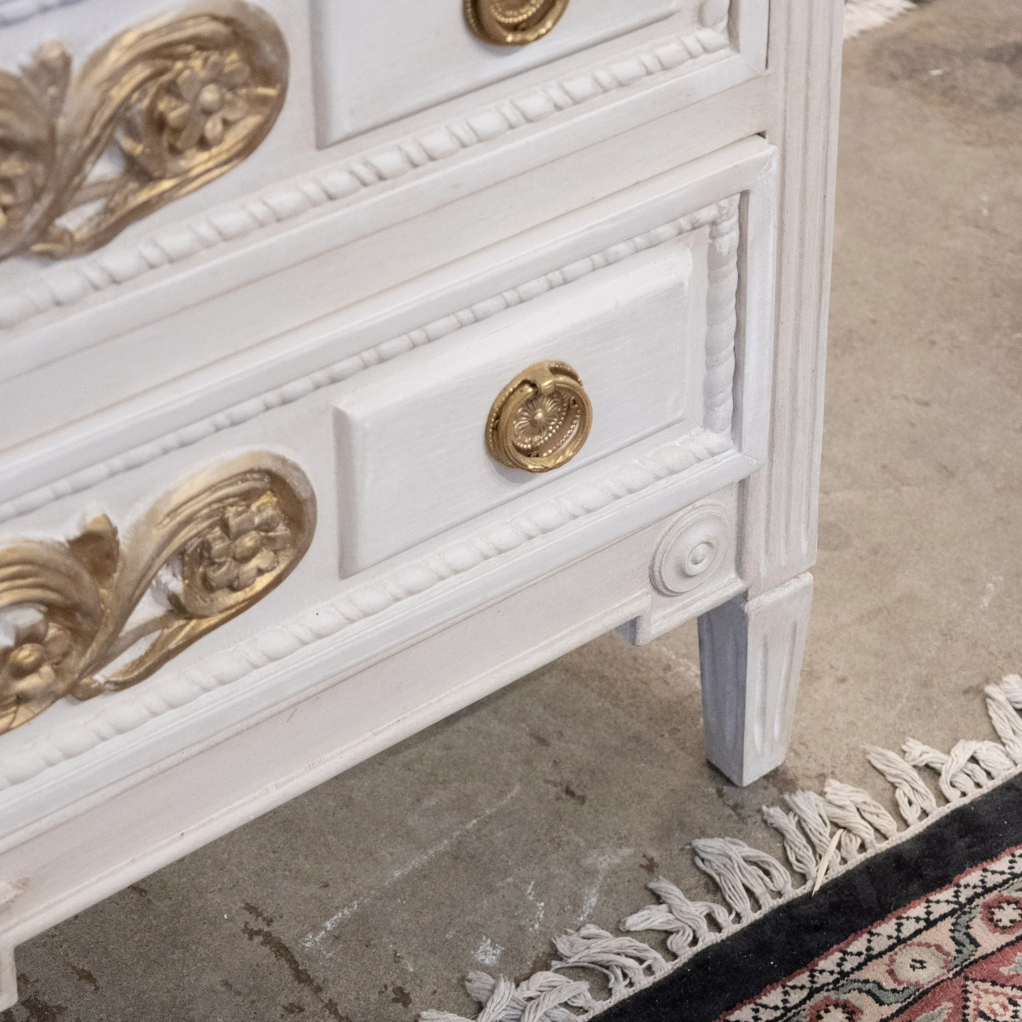 Swedish 3-Drawer Chest – Gilded Floral Carvings & Rope Trim in Dove White - Image 7