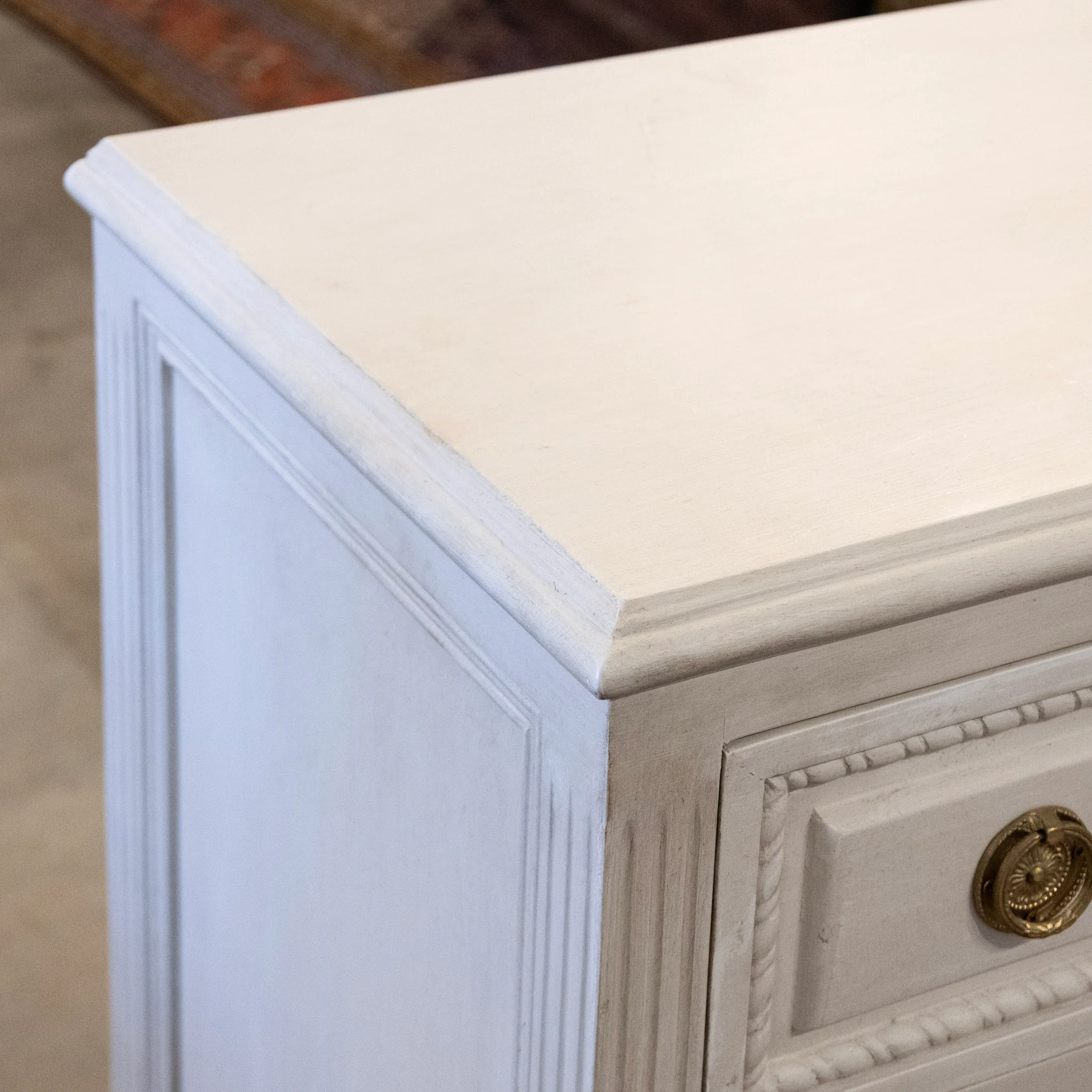 Swedish 3-Drawer Chest – Gilded Floral Carvings & Rope Trim in Dove White - Image 8