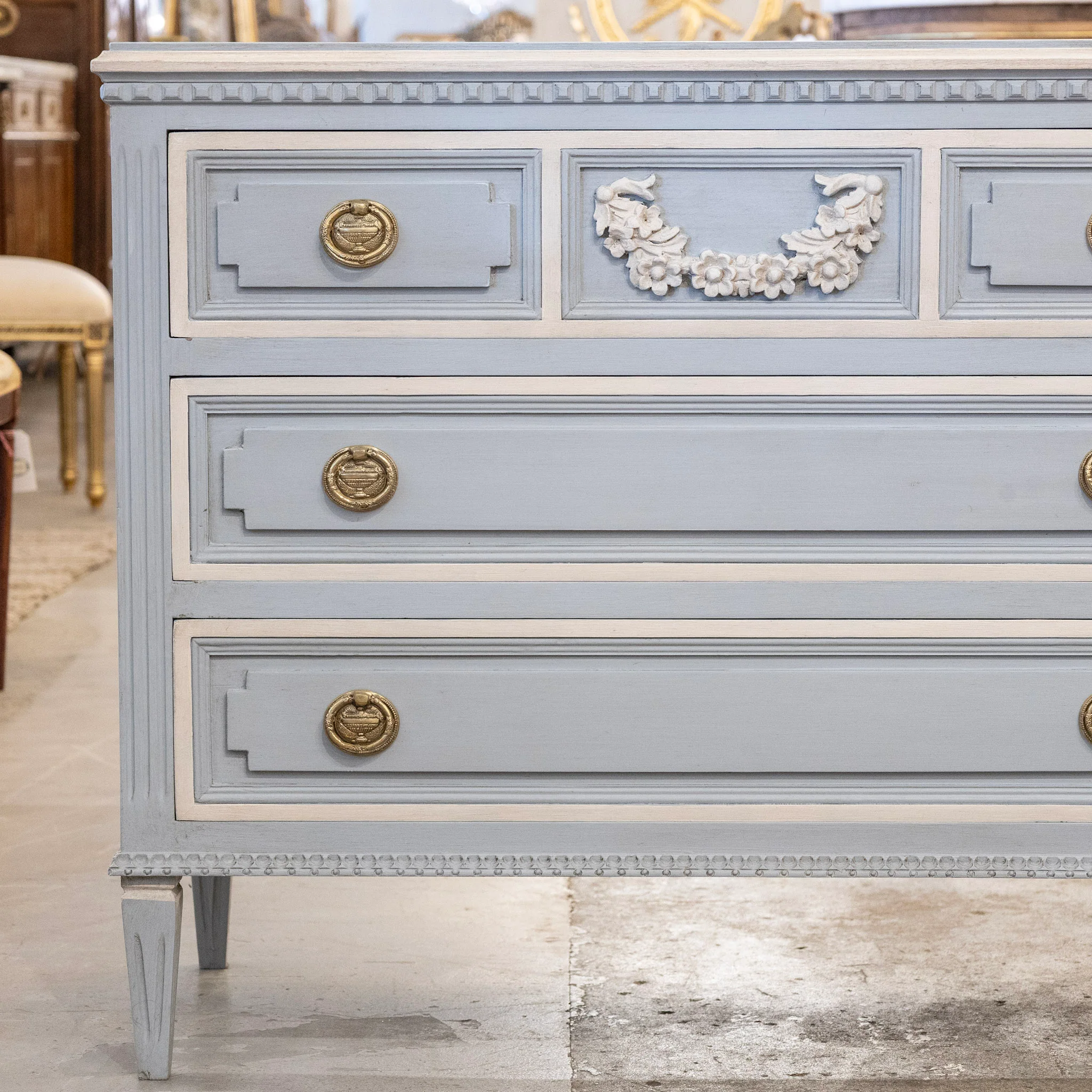 Swedish 3-Drawer Chest in French Blue – Carved Floral Detailing & White Trim - Image 4