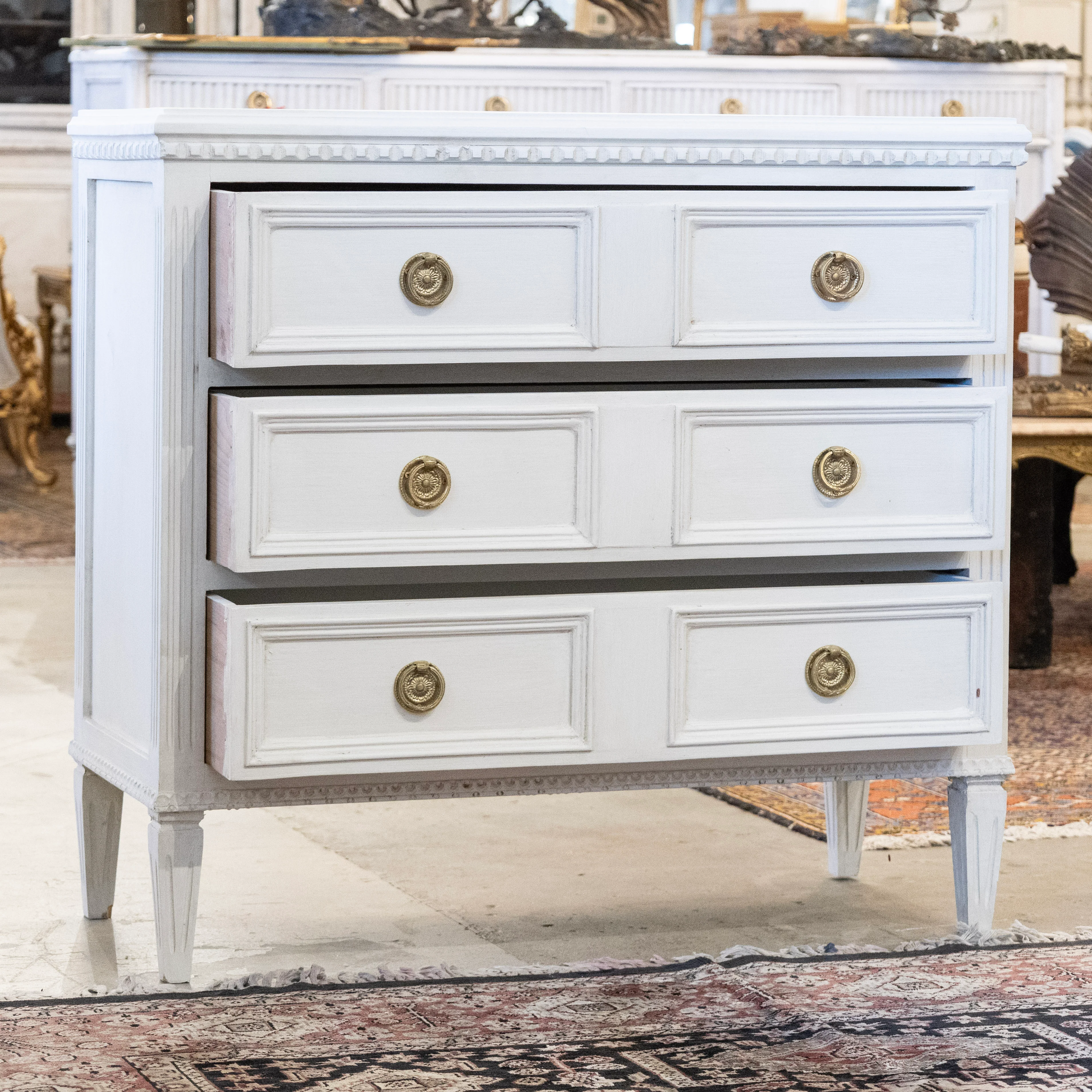 Swedish 3-Drawer Chest – Raised Panel Drawers & Fluted Legs in Dove White - Image 3