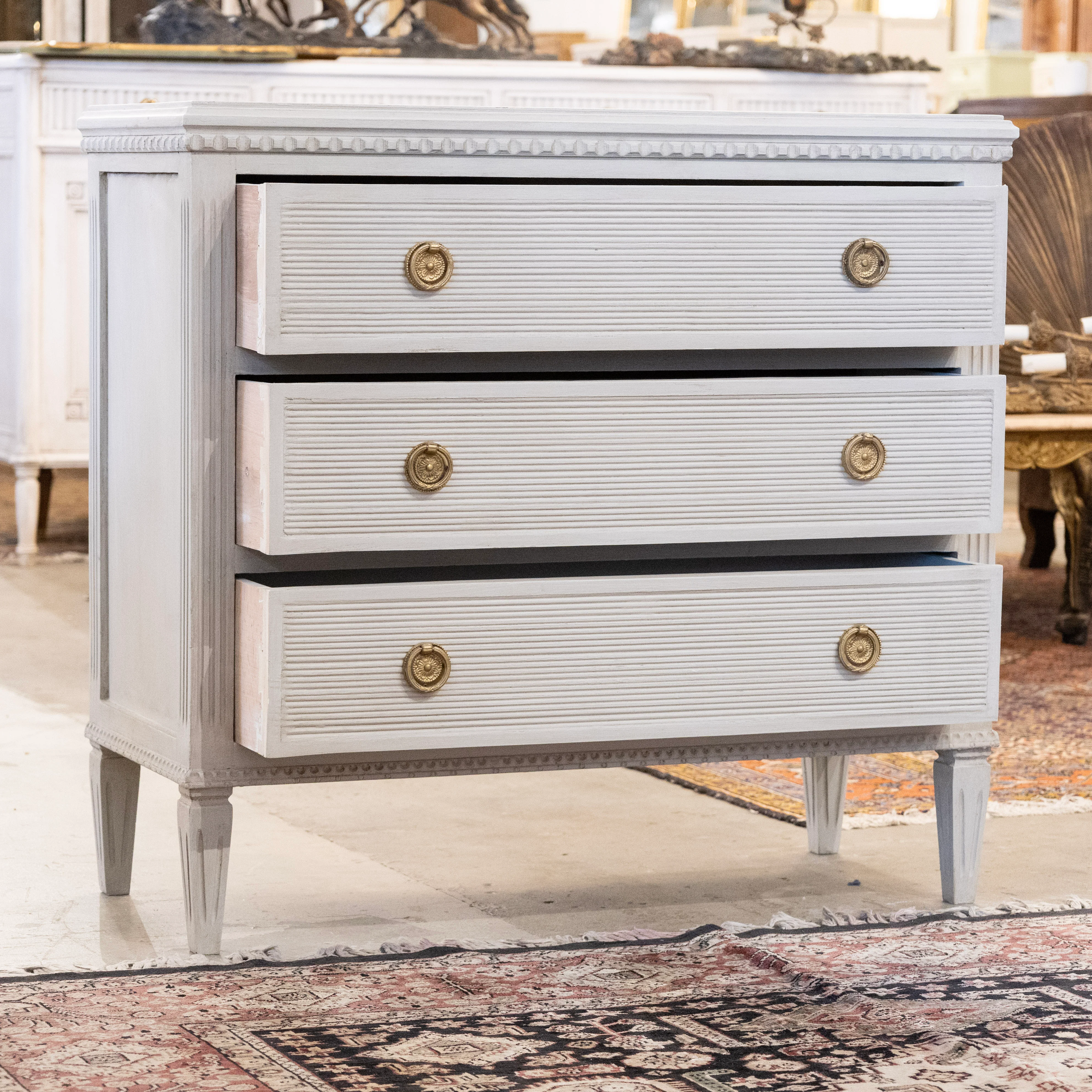 Swedish 3-Drawer Chest – Reeded & Fluted Trim in French Grey - Image 3