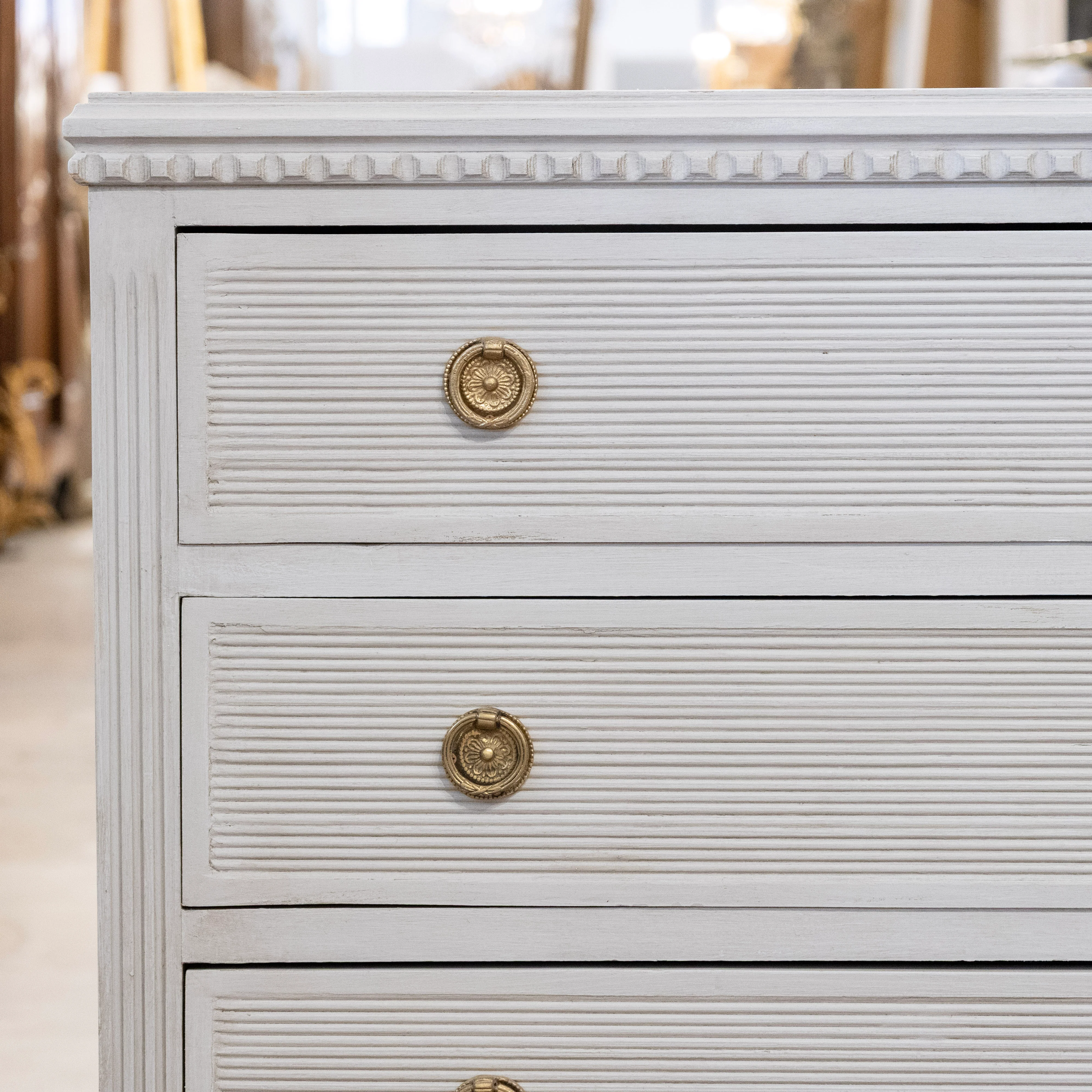 Swedish 3-Drawer Chest – Reeded & Fluted Trim in French Grey - Image 5