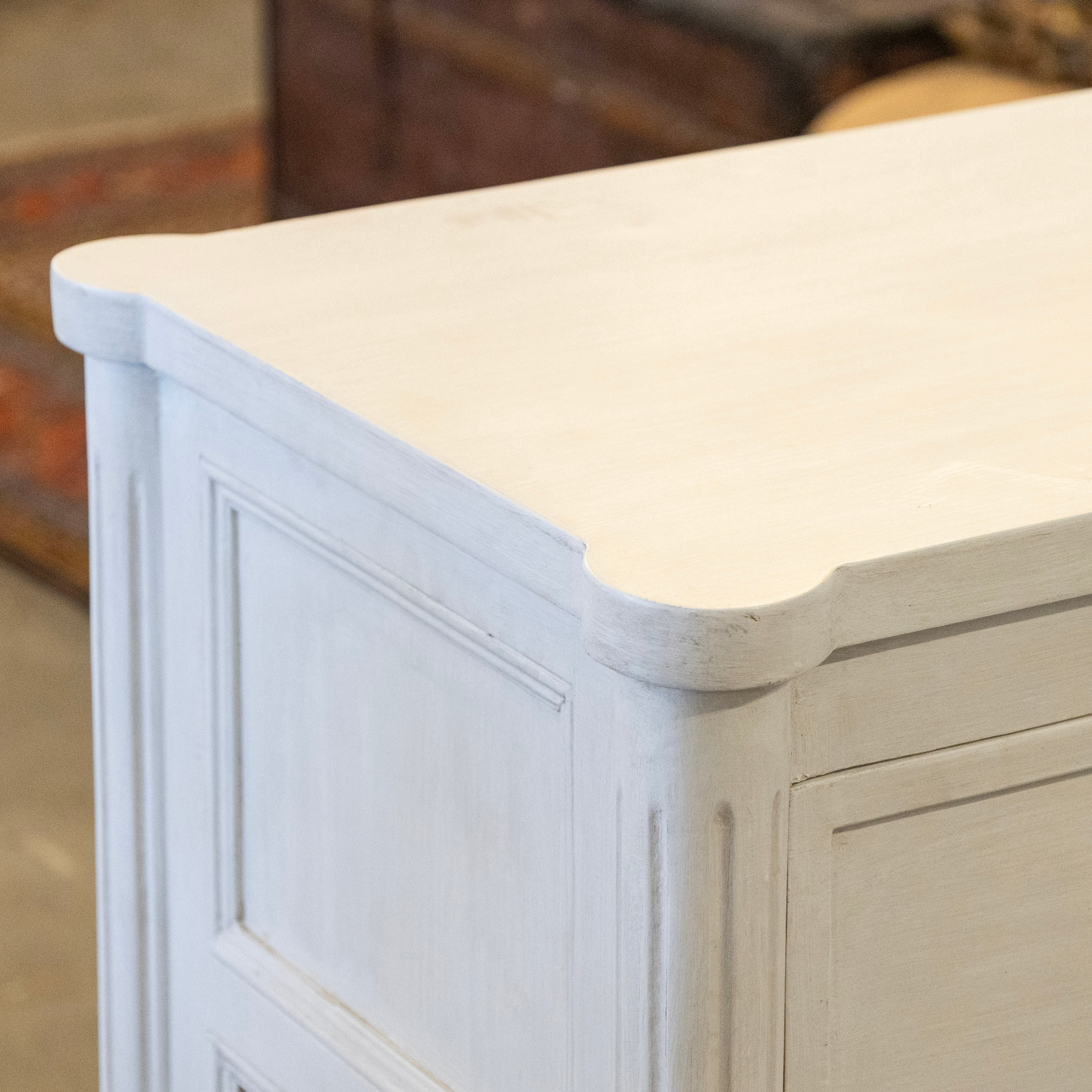 Swedish 3-Drawer Chest – Rounded Corners & Brass Pulls in Dove White - Image 7