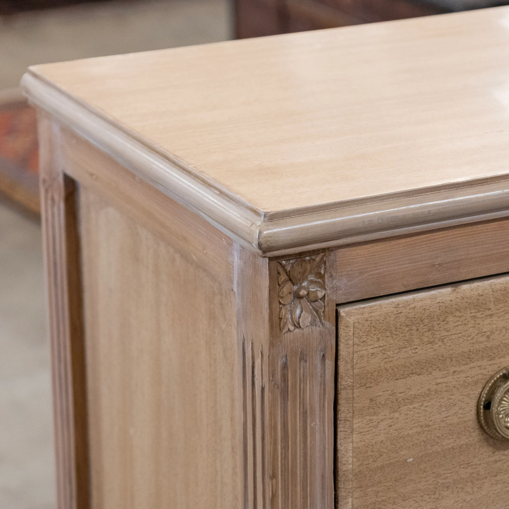Swedish 3-Drawer Light Wood Chest with Carved Rosettes - Image 8