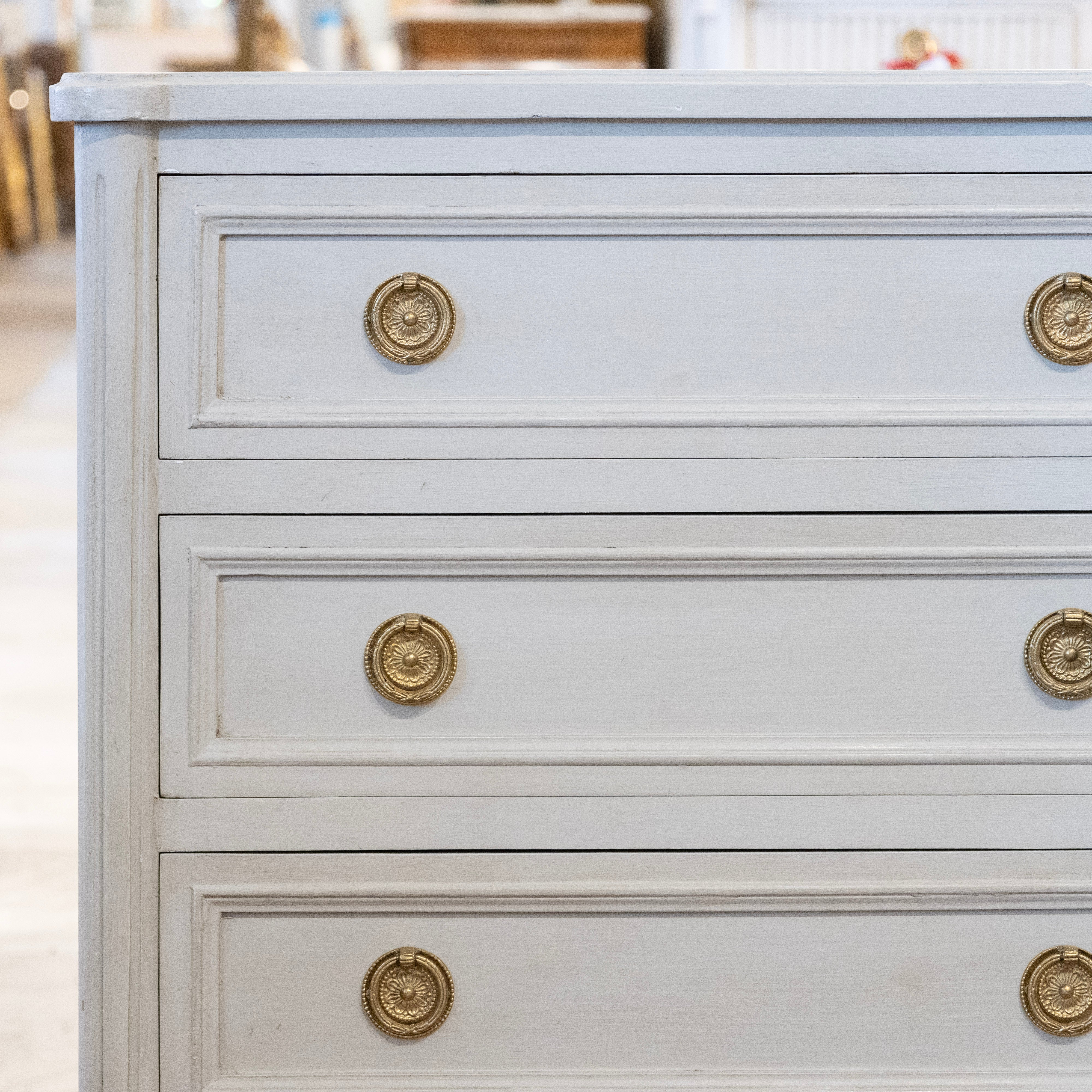 Swedish 3-Drawer Nightstand – Fluted Trim & Drawers in French Grey - Image 4