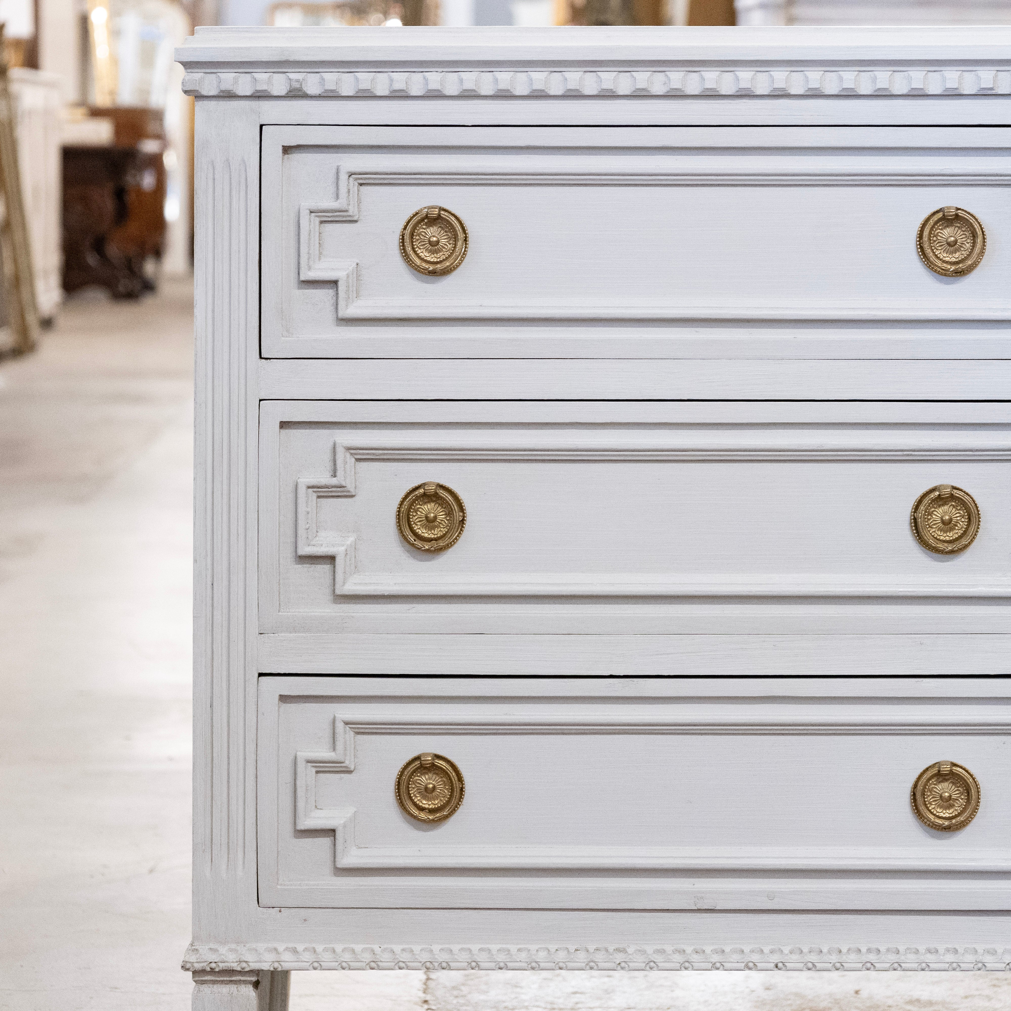 Swedish 3-Drawer Nightstand – Open Block Drawers & Fluted Trim in White - Image 4