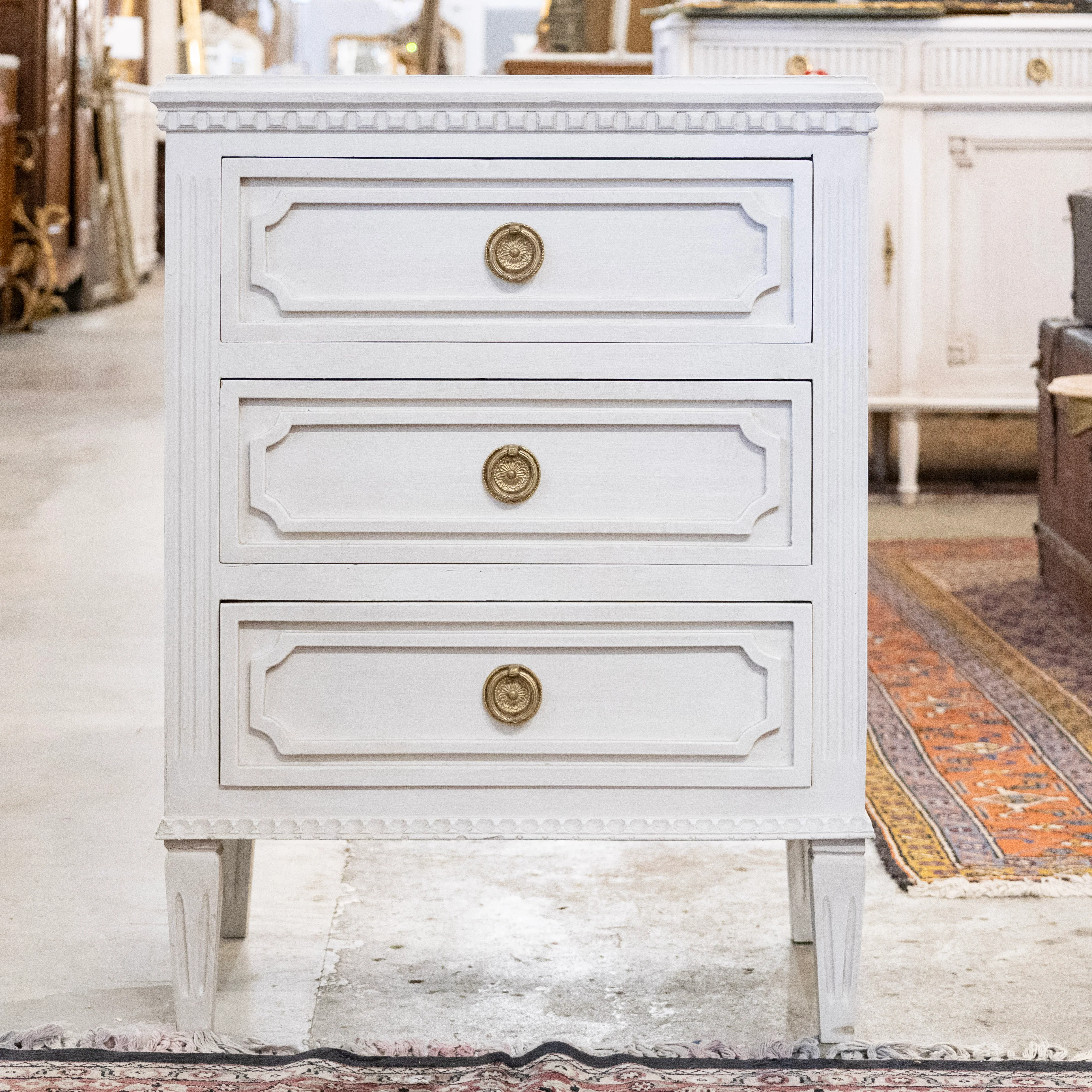 Swedish 3-Drawer Nightstand – Open Block & Fluted Trim in Dove White