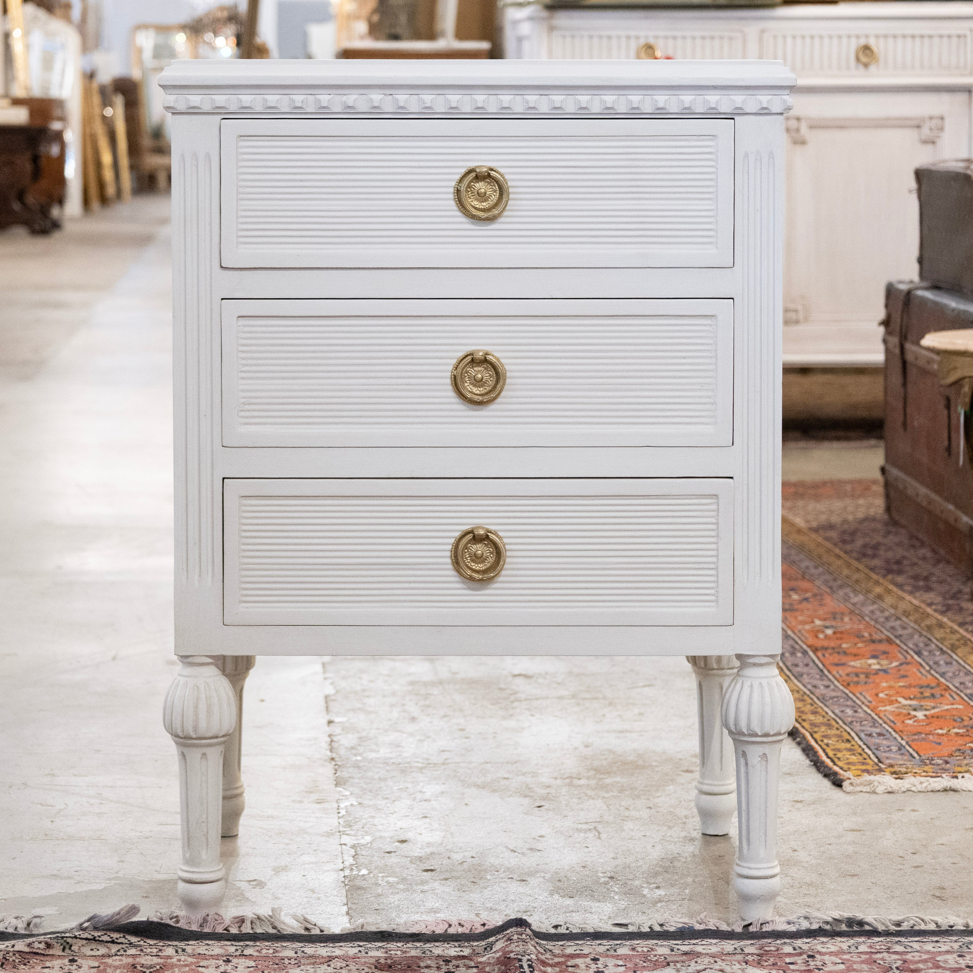 Swedish 3-Drawer Nightstand – Reeded Trim & Ballerina Legs in Dove White