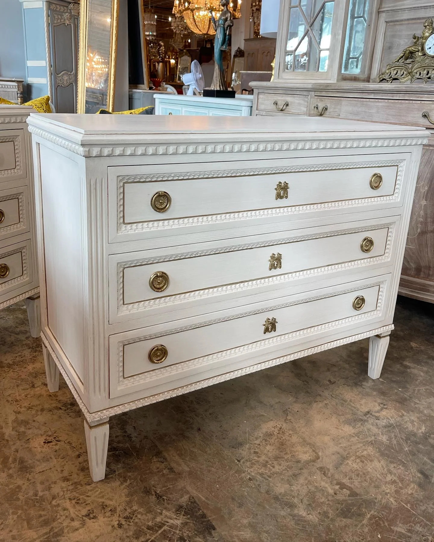 Swedish Beaded Front Chest with Escutcheon on Drawers - Image 4