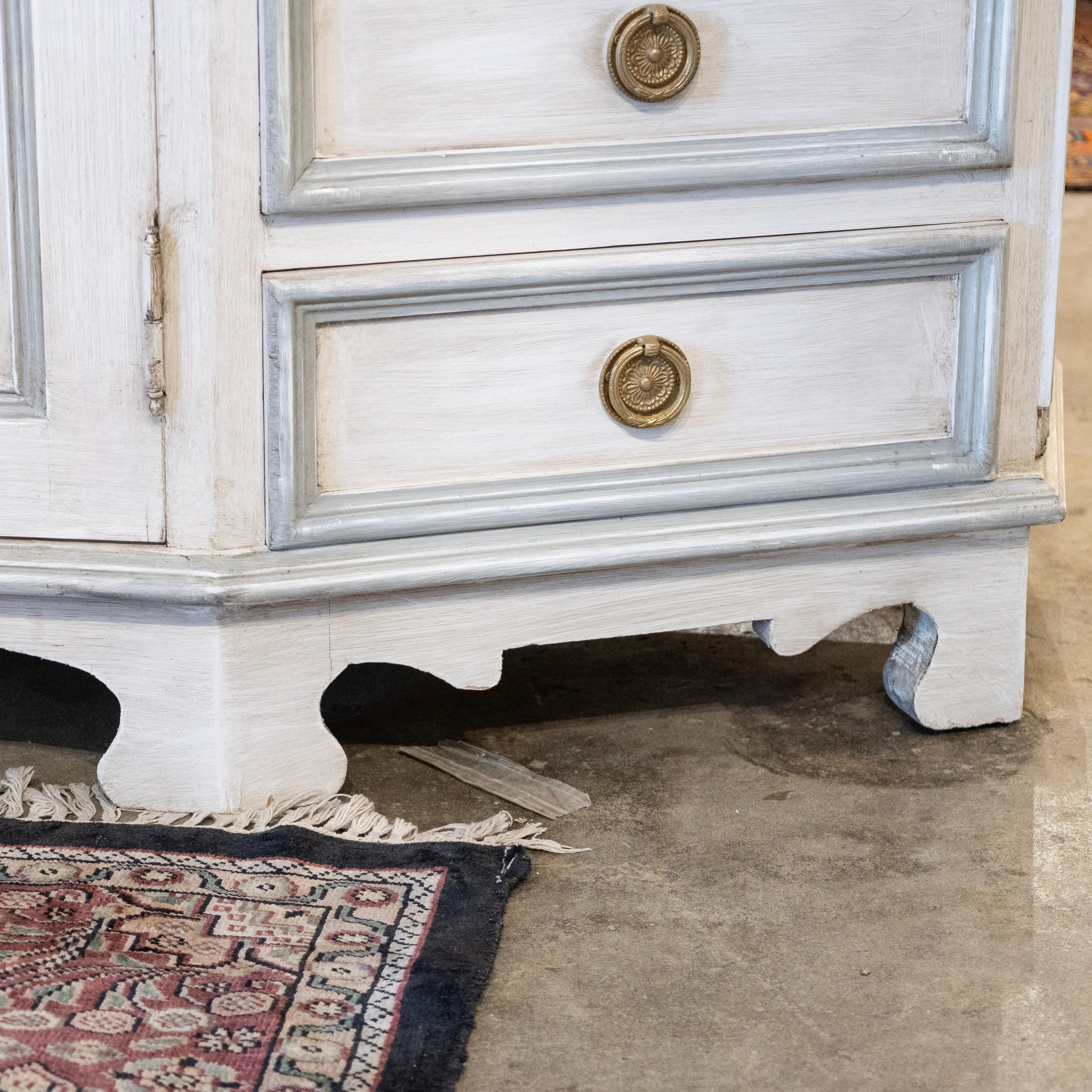Swedish Carved 10-Drawer Sideboard – Blue Trim in Antique White - Image 8
