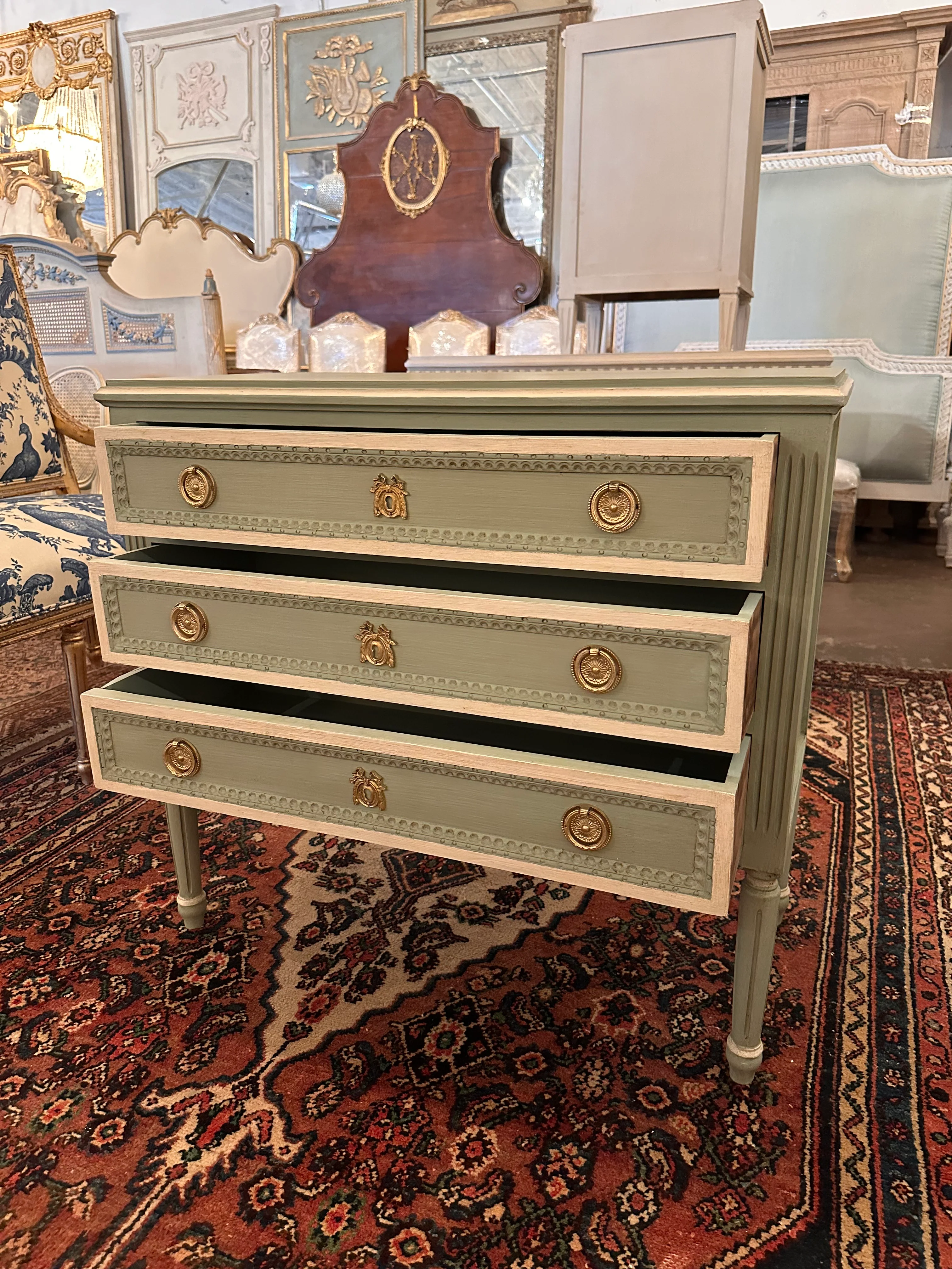 Green & White Swedish Chest with Rounded Legs - Image 6