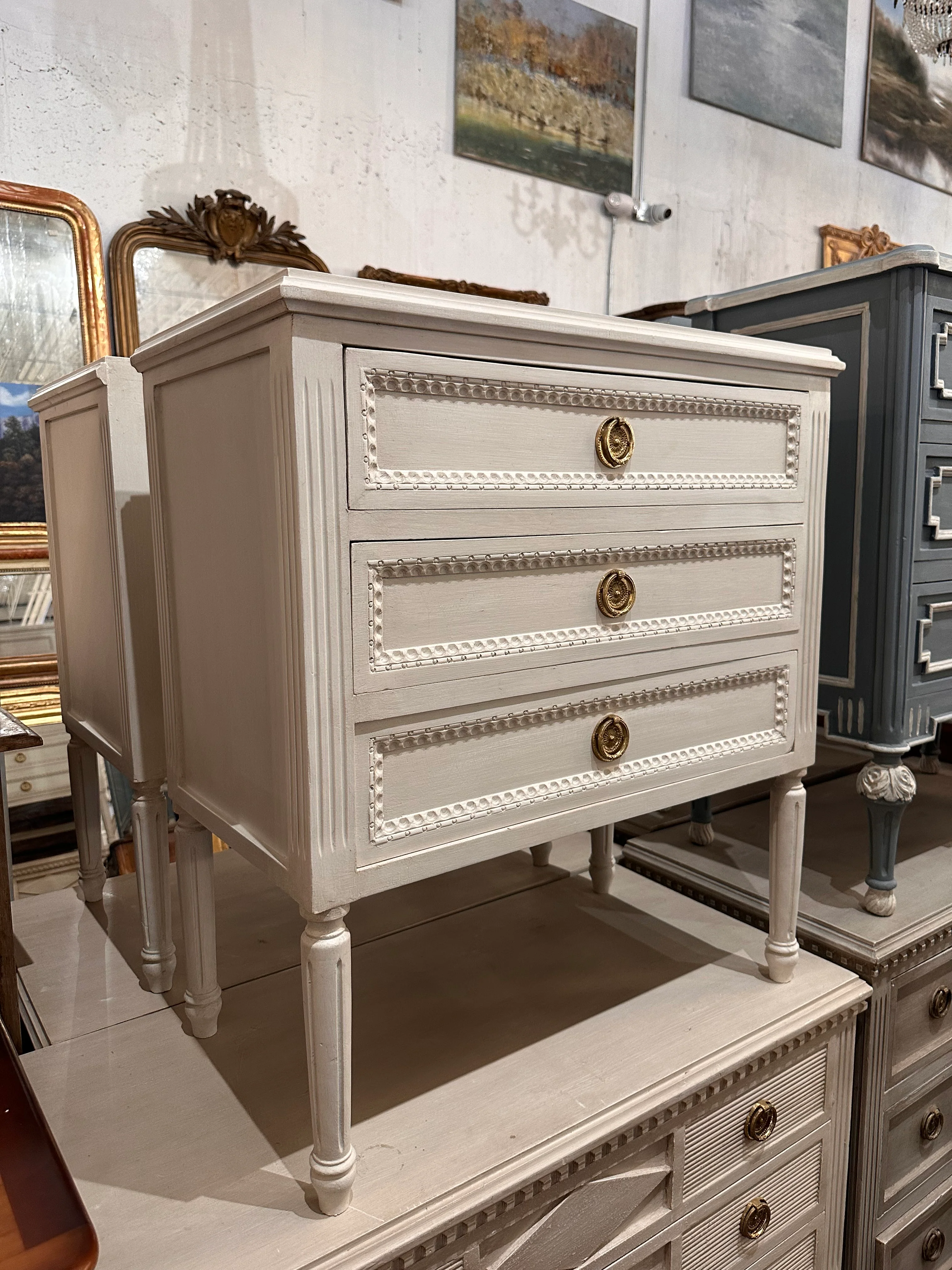Swedish Nightstand with Beaded Drawers and Fluted Legs - Image 2