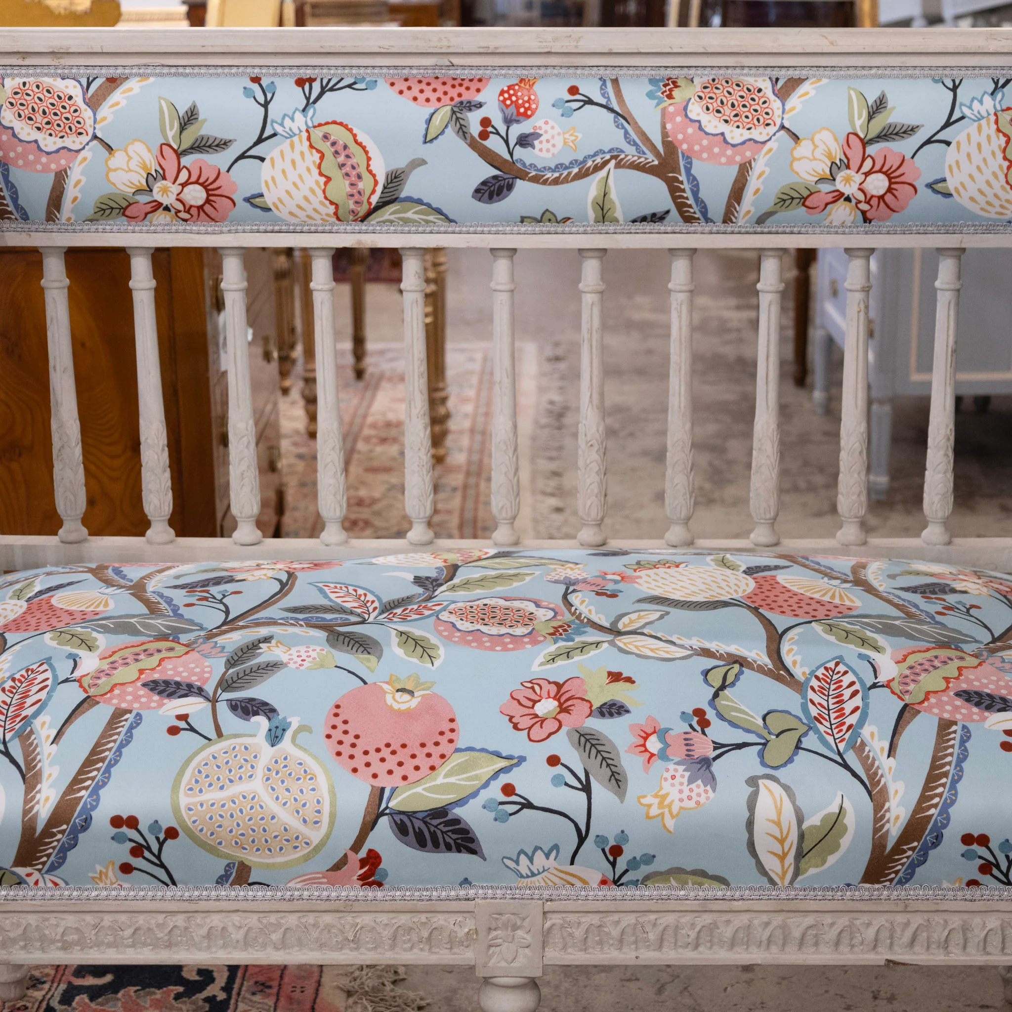 Swedish Painted Settee – Blue Botanical Print Upholstery - Image 3
