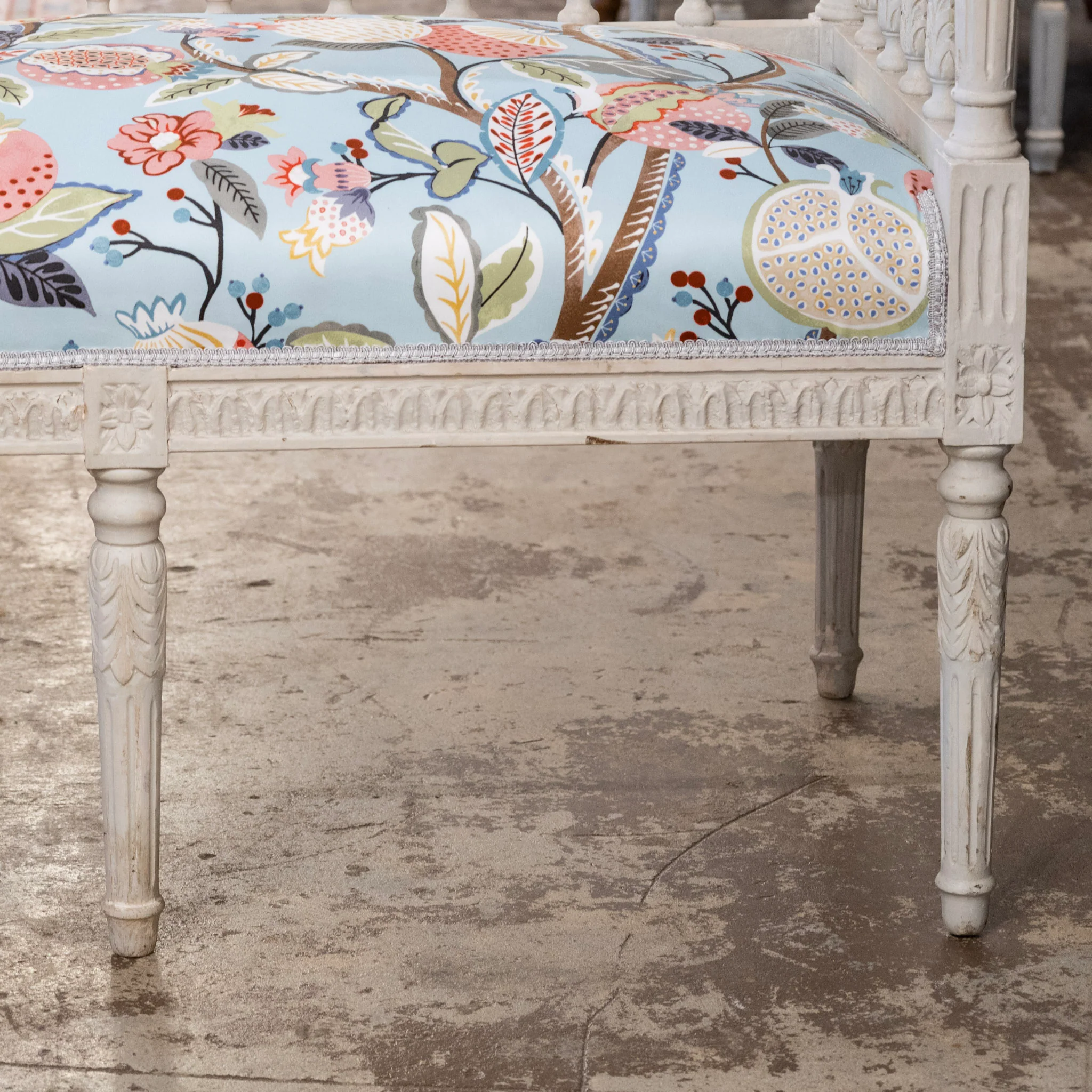 Swedish Painted Settee – Blue Botanical Print Upholstery - Image 6