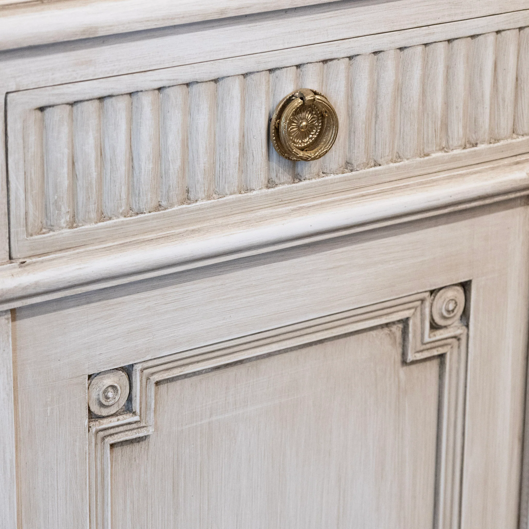 Swedish Sideboard in Antique White with Reeded Drawers & Carvings - Image 8