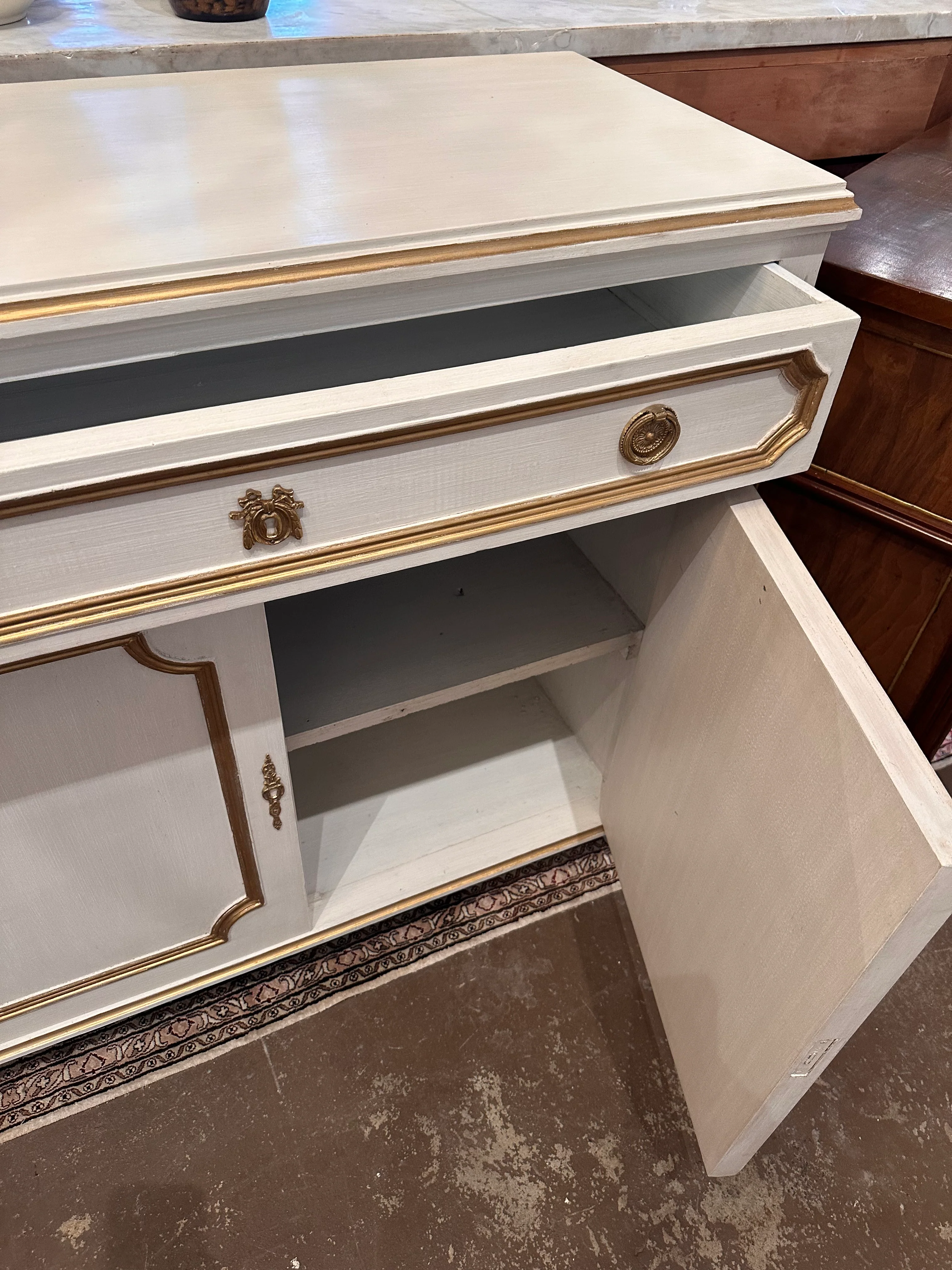 Swedish White & Gold 2 Door Cabinet - Image 5
