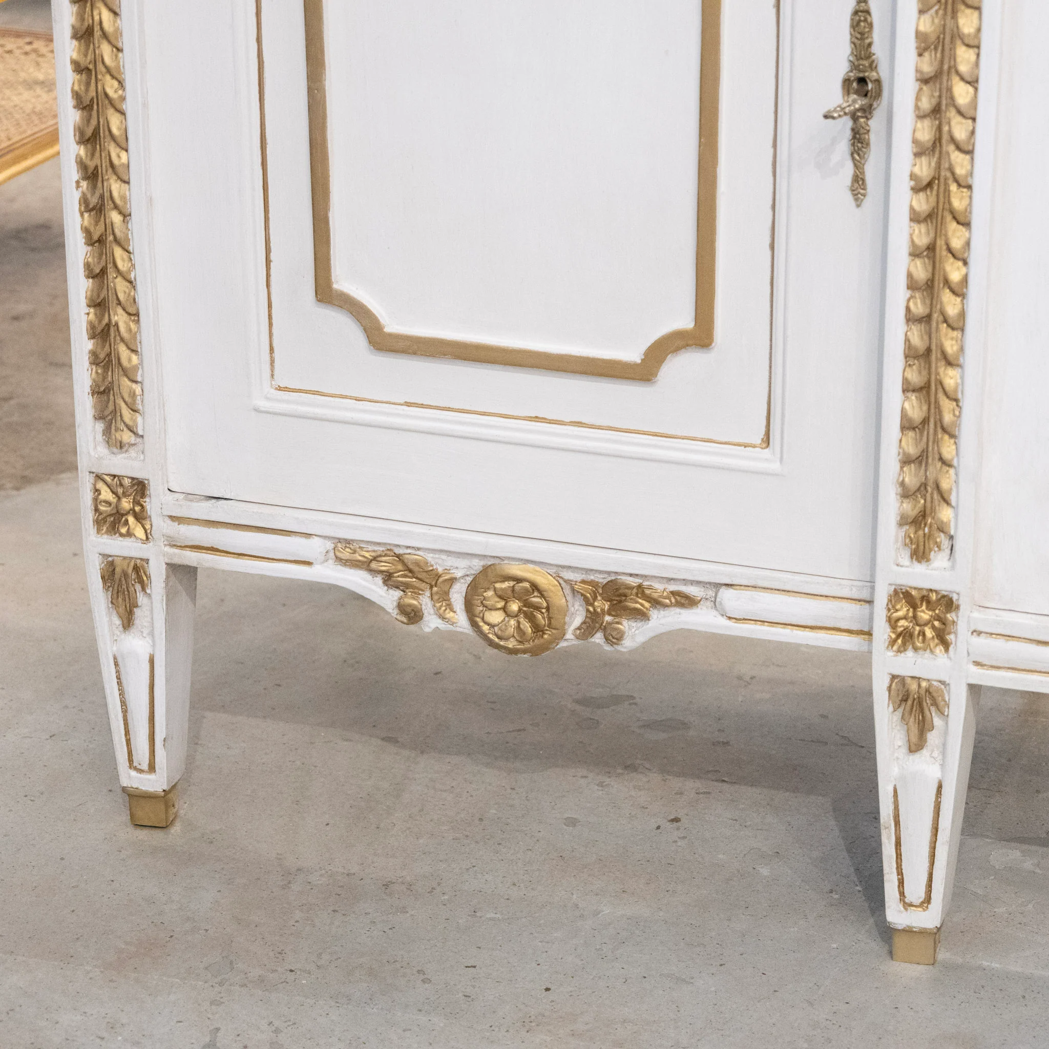 Swedish White Painted Sideboard with Gold Accents - Image 13