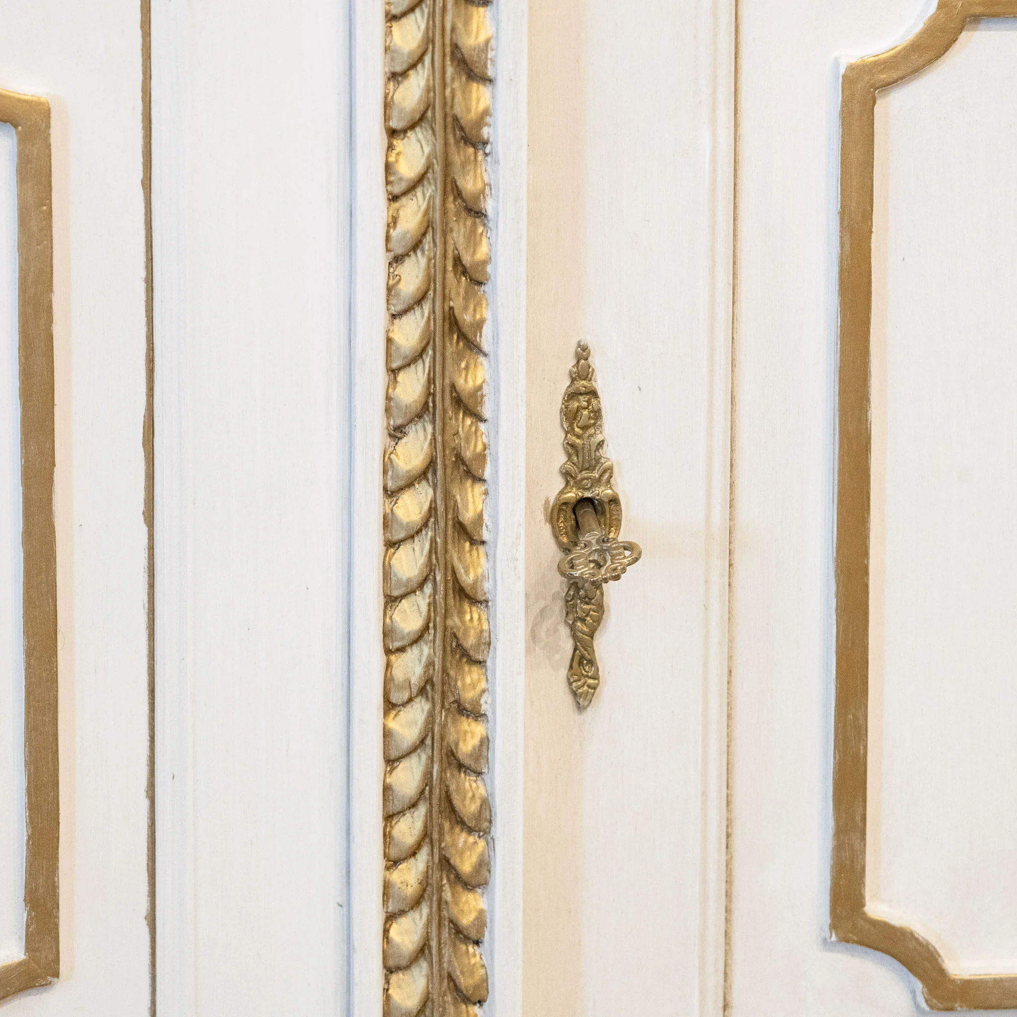 Swedish White Painted Sideboard with Gold Accents - Image 14