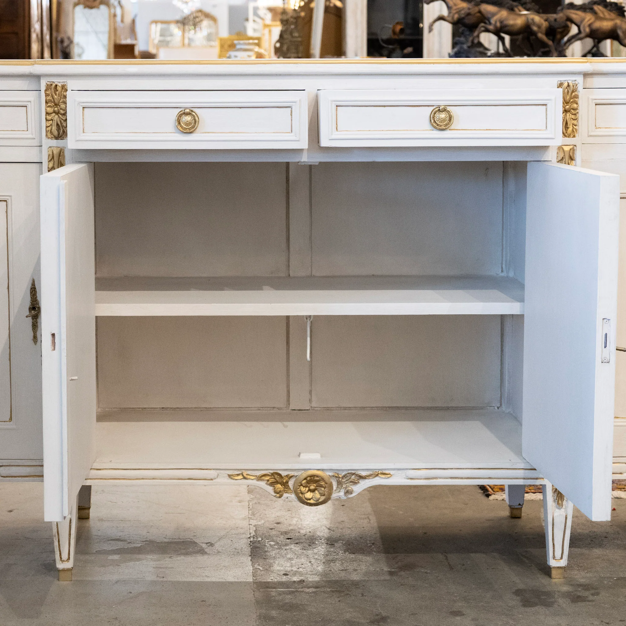 Swedish White Painted Sideboard with Gold Accents - Image 3
