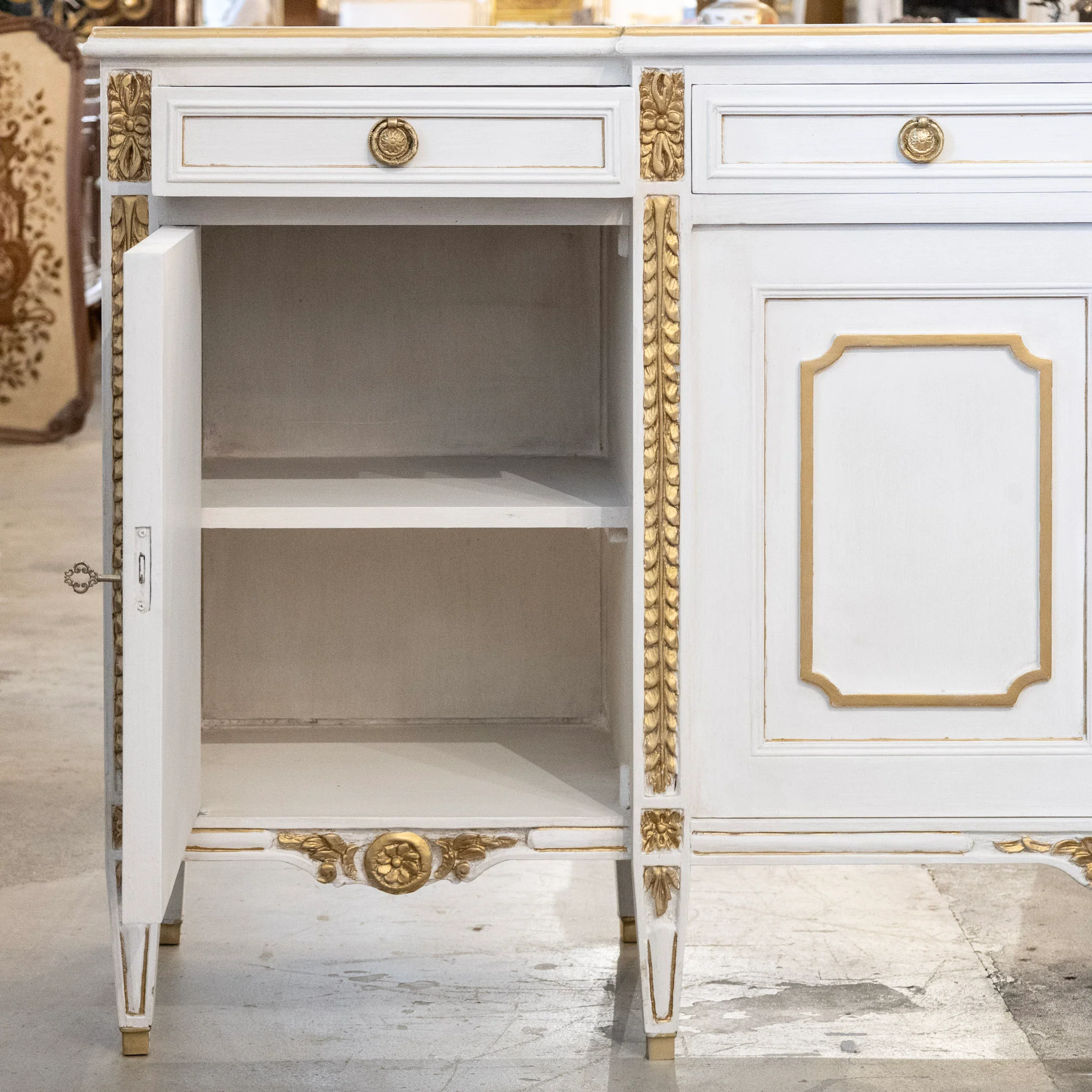 Swedish White Painted Sideboard with Gold Accents - Image 5