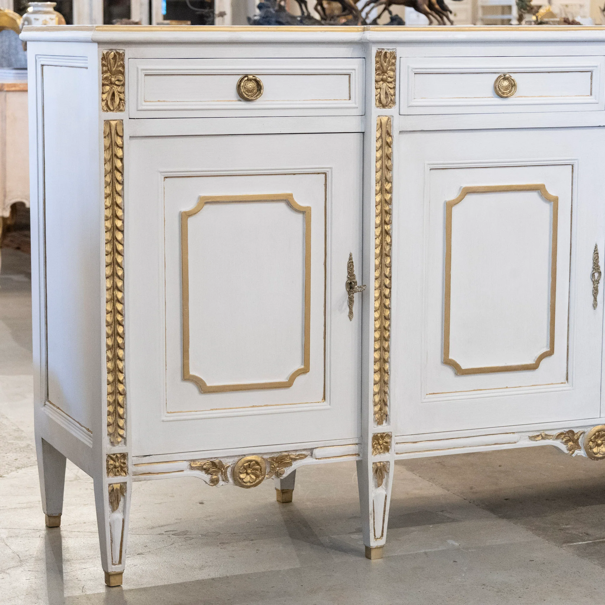 Swedish White Painted Sideboard with Gold Accents - Image 8