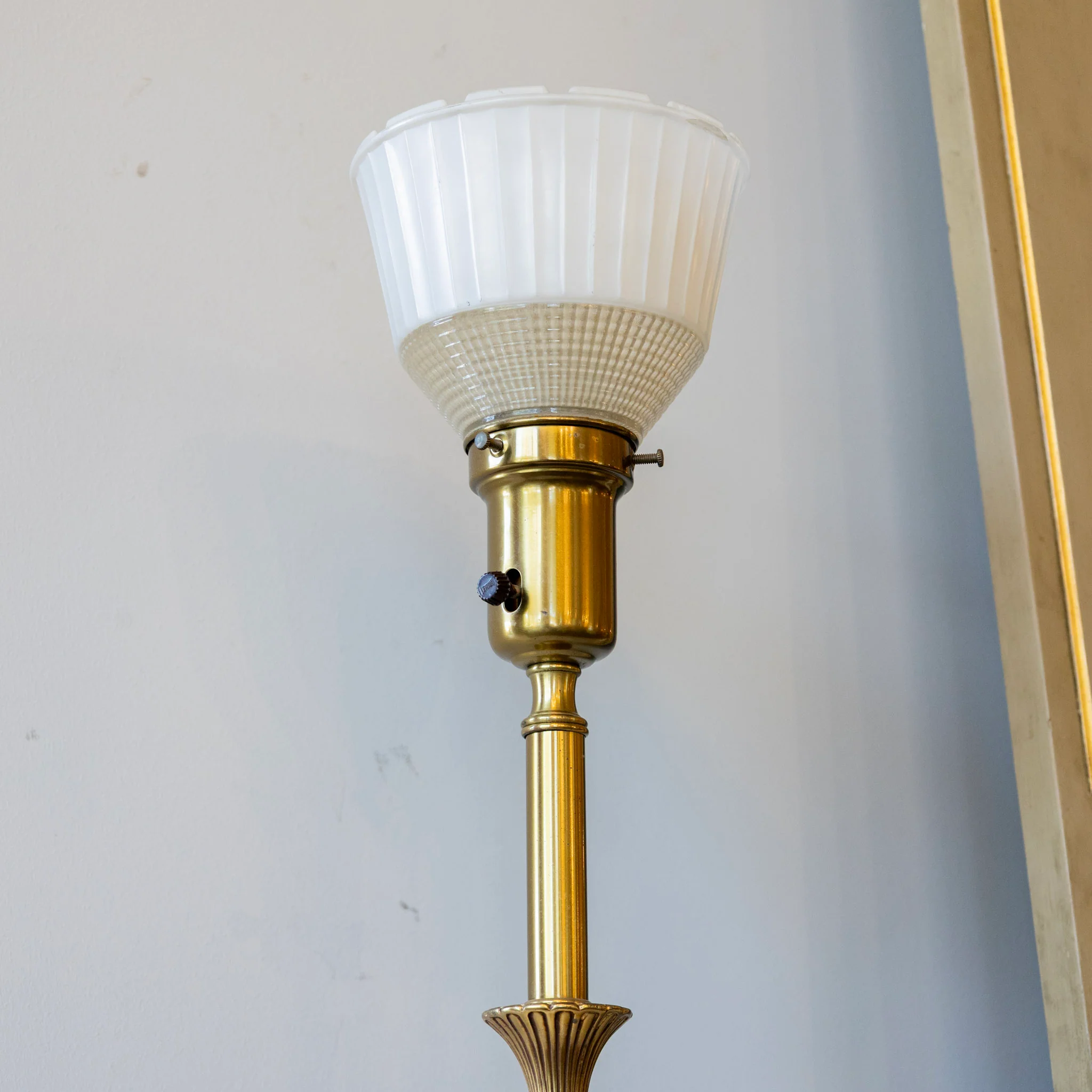 French Porcelain Table Lamp – Ormolu Detailing & Fluted Base - Image 3