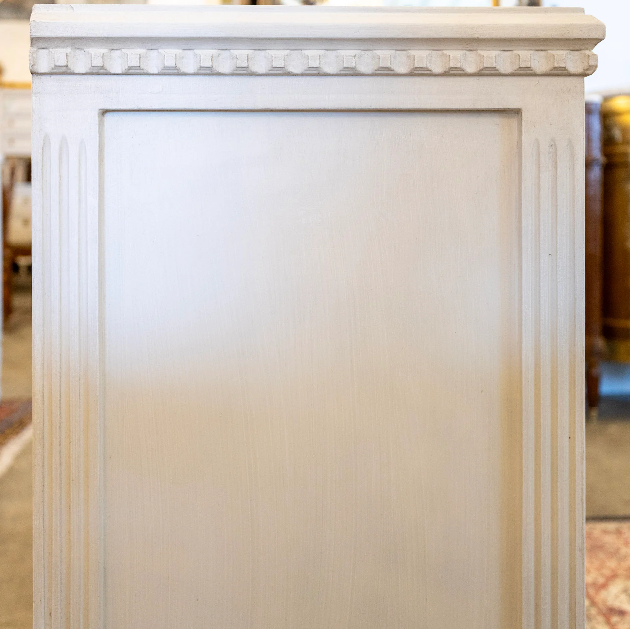 Swedish 3-Drawer Chest – Beaded Drawer Trim & Tapered Legs in Dove White - Image 4